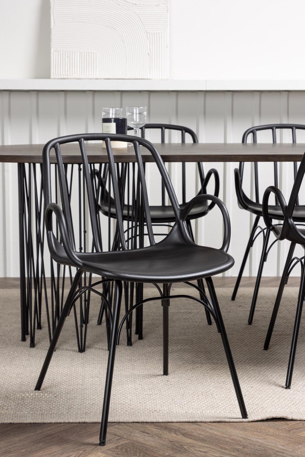 Stone Esszimmerset + Dyrön 220cm/4St. in Schwarz präsentiert im Onlineshop von KAQTU Design AG. Esszimmerset ist von Venture Home