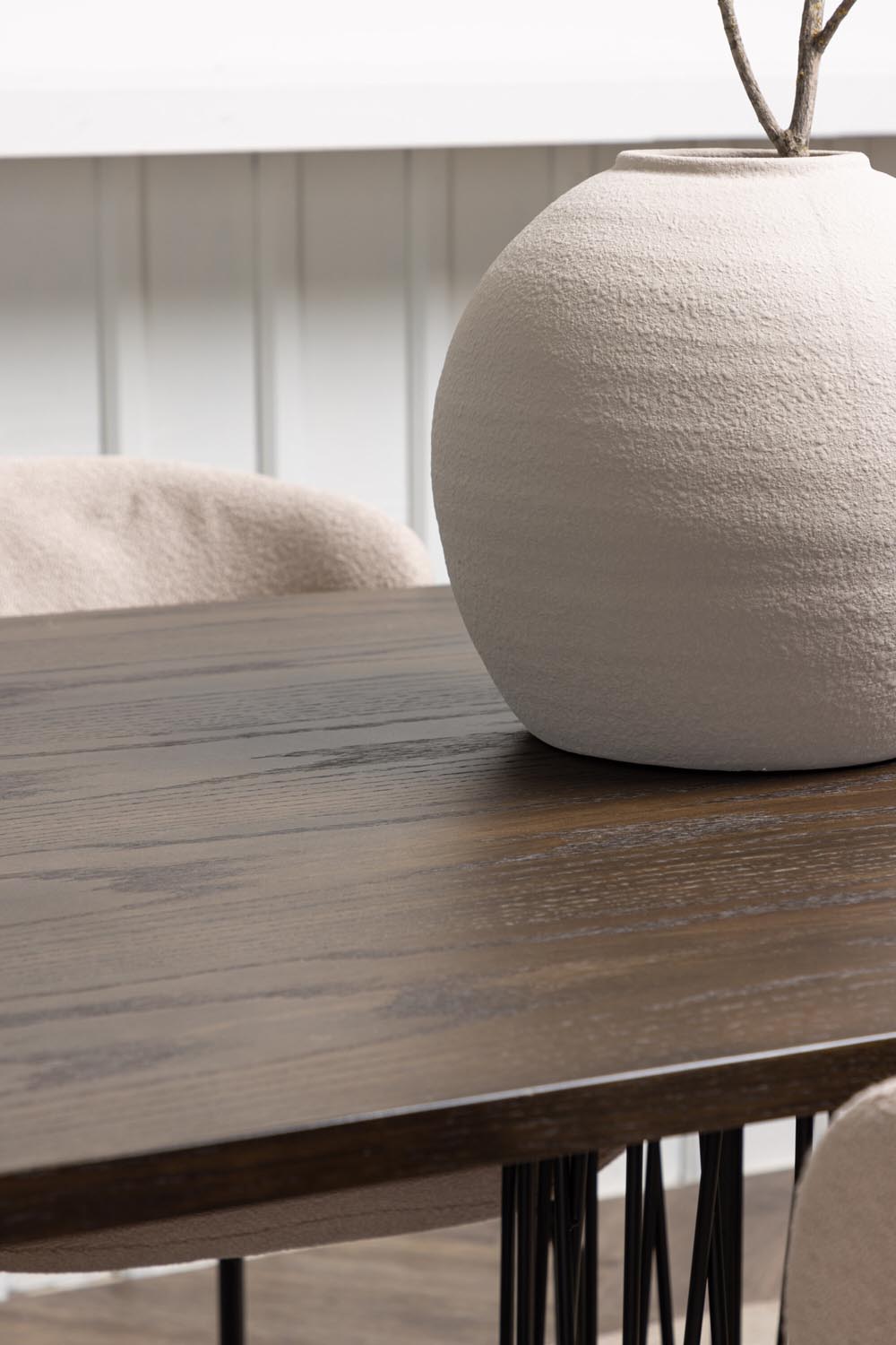 Stone Esszimmerset + Modesto 220cm/4St. in Schwarz, Beige präsentiert im Onlineshop von KAQTU Design AG. Esszimmerset ist von Venture Home