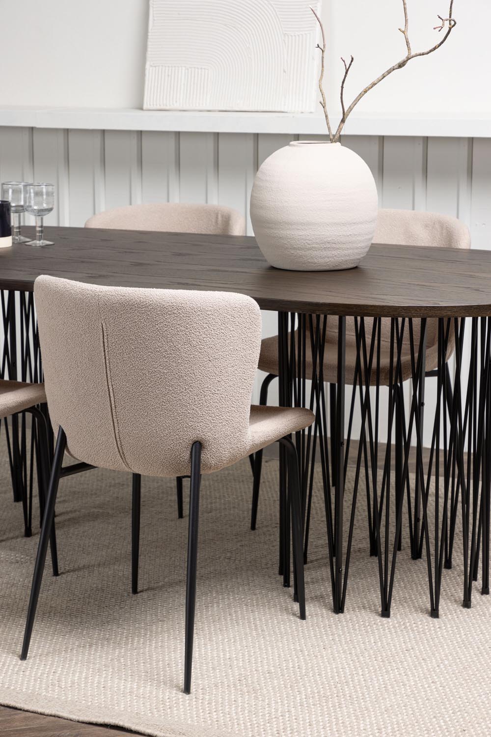 Stone Esszimmerset + Modesto 220cm/4St. in Schwarz, Beige präsentiert im Onlineshop von KAQTU Design AG. Esszimmerset ist von Venture Home
