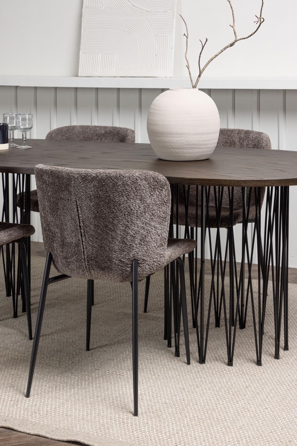 Stone Esszimmerset + Modesto 220cm/4St. in Schwarz, Dunkelgrau präsentiert im Onlineshop von KAQTU Design AG. Esszimmerset ist von Venture Home