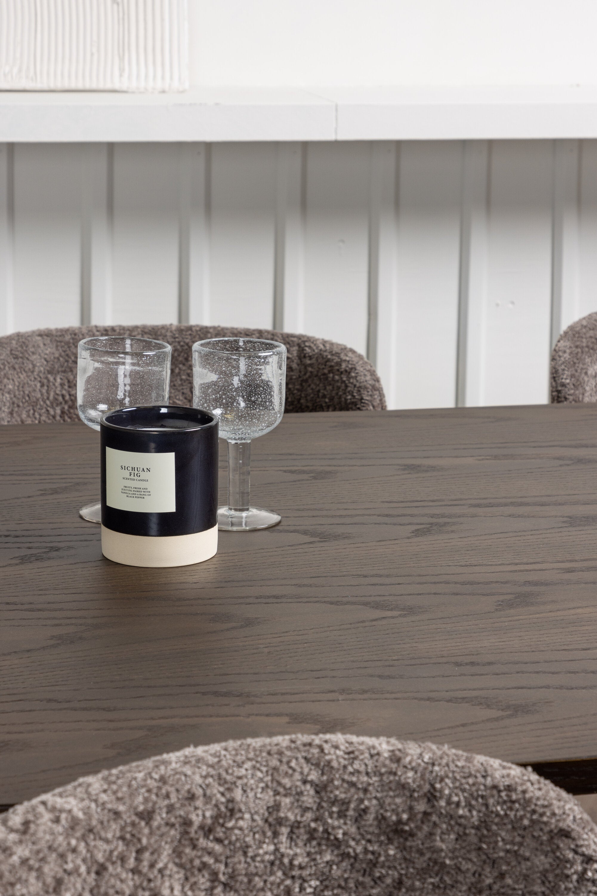 Stone Esszimmerset + Modesto 220cm/4St. in Schwarz, Dunkelgrau präsentiert im Onlineshop von KAQTU Design AG. Esszimmerset ist von Venture Home