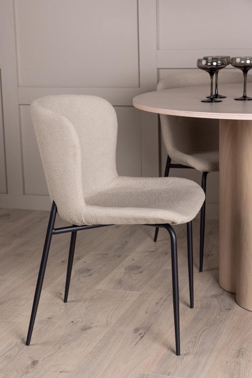 Olivia Esszimmer Set + Modesto ⌀110cm/4St. in Natur / Beige / Schwarz präsentiert im Onlineshop von KAQTU Design AG. Esszimmerset ist von Venture Home
