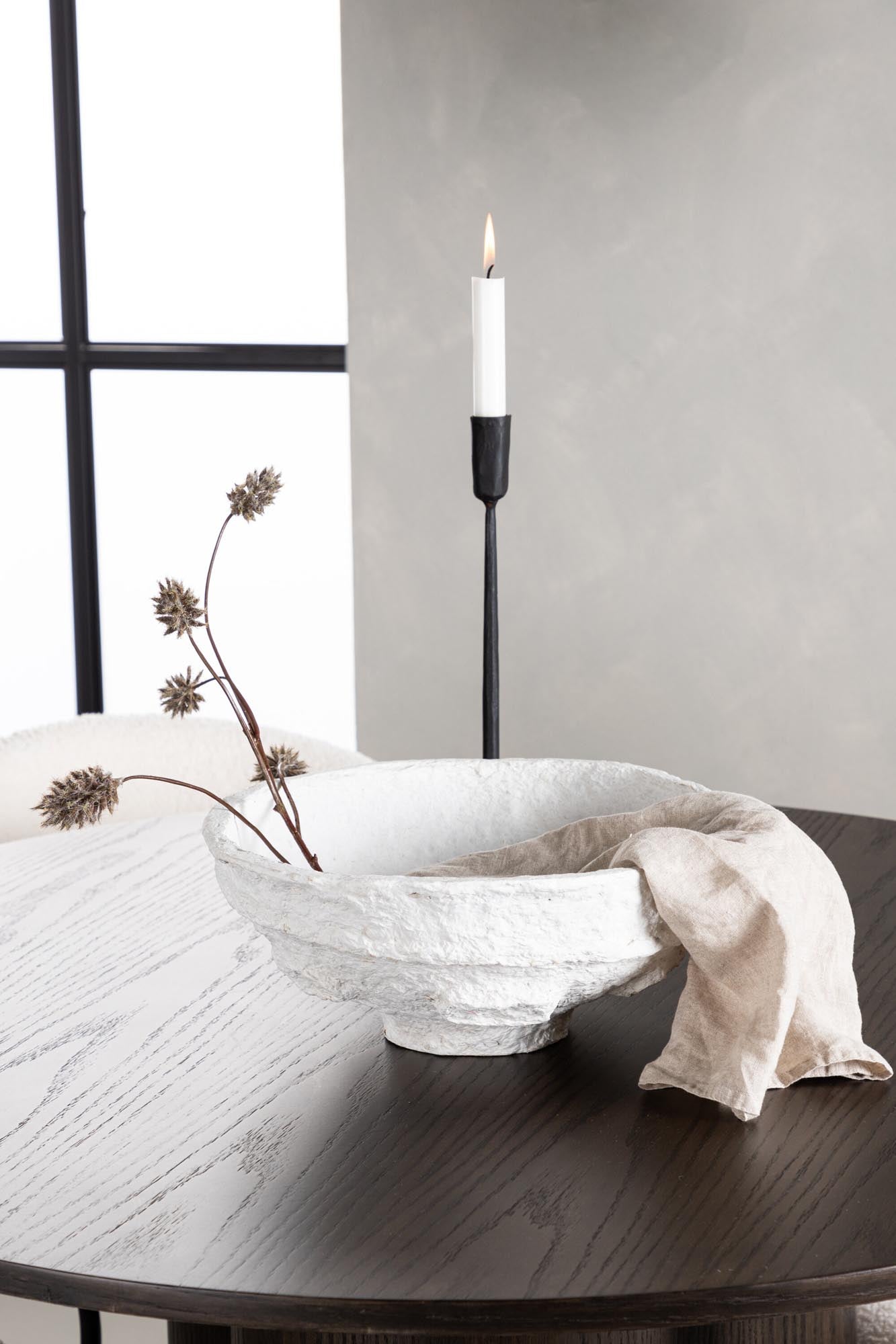 Erleben Sie das stilvolle Olivia Esszimmer Set mit einem runden Mokka-Tisch (⌀110cm) und 4 eleganten Chico-Stühlen in Weiß. Ideal für gesellige Abende!