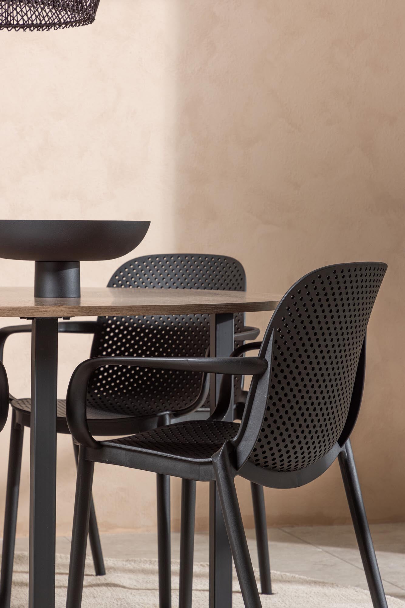 Venture Home: Durango Set mit Baltimore Tisch für stilvolle Dinner.