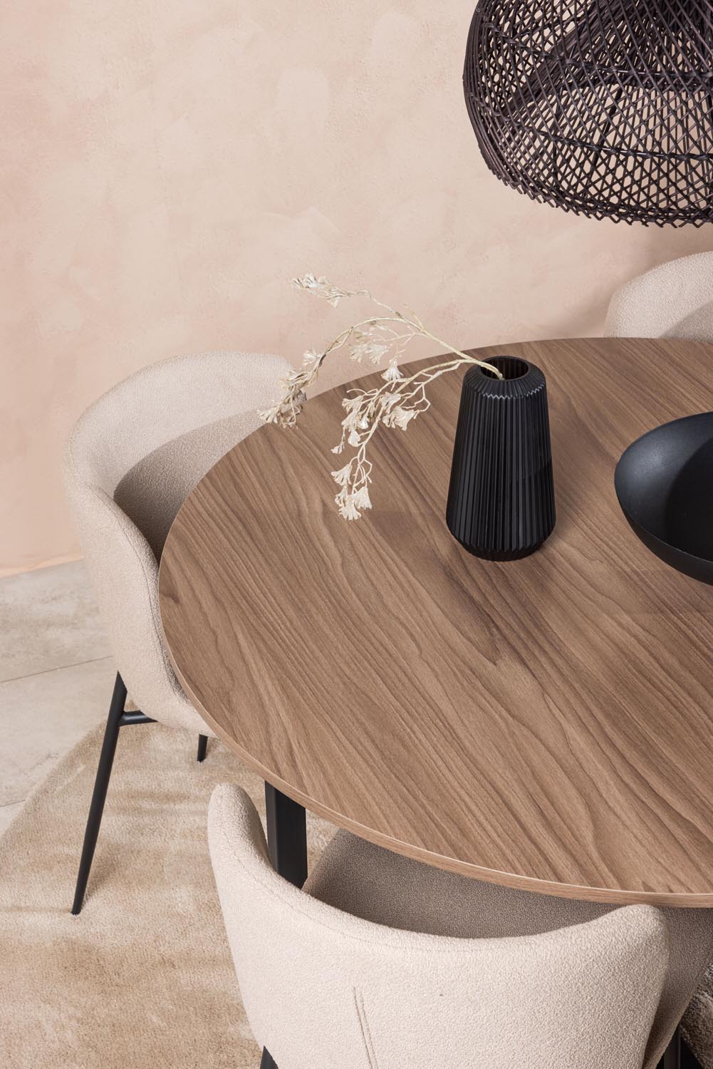 Durango Esszimmerset + Modesto ⌀120cm/4St. in Beige, Schwarz präsentiert im Onlineshop von KAQTU Design AG. Esszimmerset ist von Venture Home