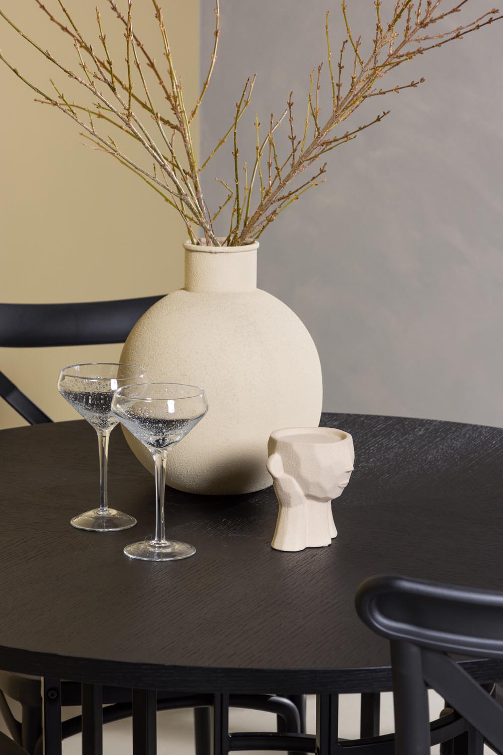 Esszimmerset Copenhagen + Crosett ⌀115cm/4St. in Schwarz präsentiert im Onlineshop von KAQTU Design AG. Esszimmerset ist von Venture Home