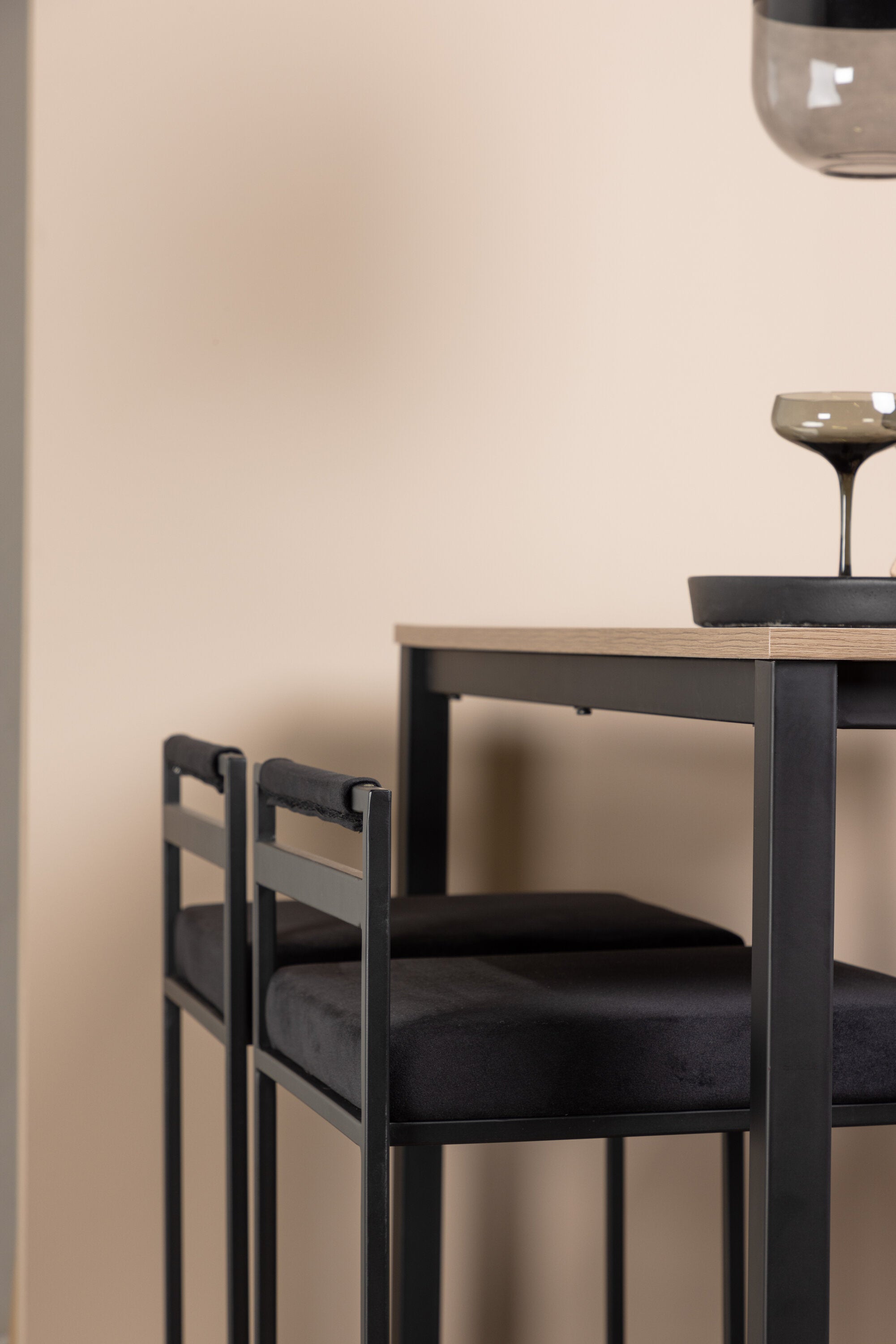 Camden Barset + Opelika 120cm/4St. in Schwarz präsentiert im Onlineshop von KAQTU Design AG. Bartischset ist von Venture Home