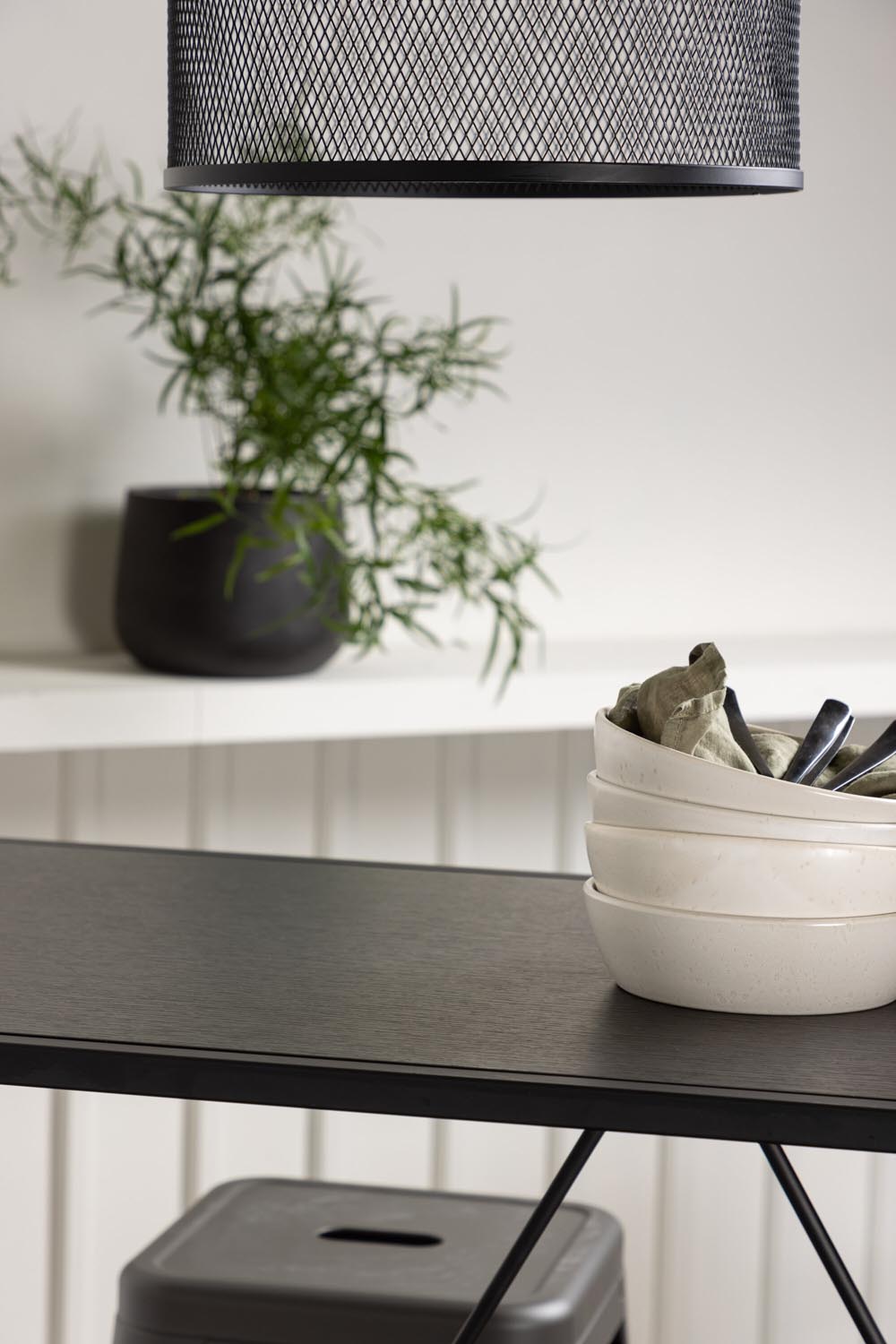 Brea Barset + Tempe 120cm/4St. in Dunkelgrau präsentiert im Onlineshop von KAQTU Design AG. Bartischset ist von Venture Home