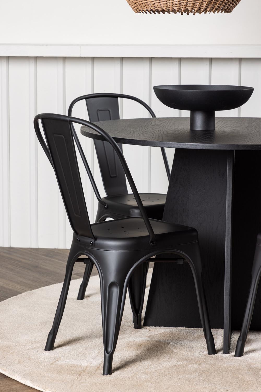 Bootcut Esszimmerset + Tempe ⌀110cm/4St. in Schwarz präsentiert im Onlineshop von KAQTU Design AG. Esszimmerset ist von Venture Home