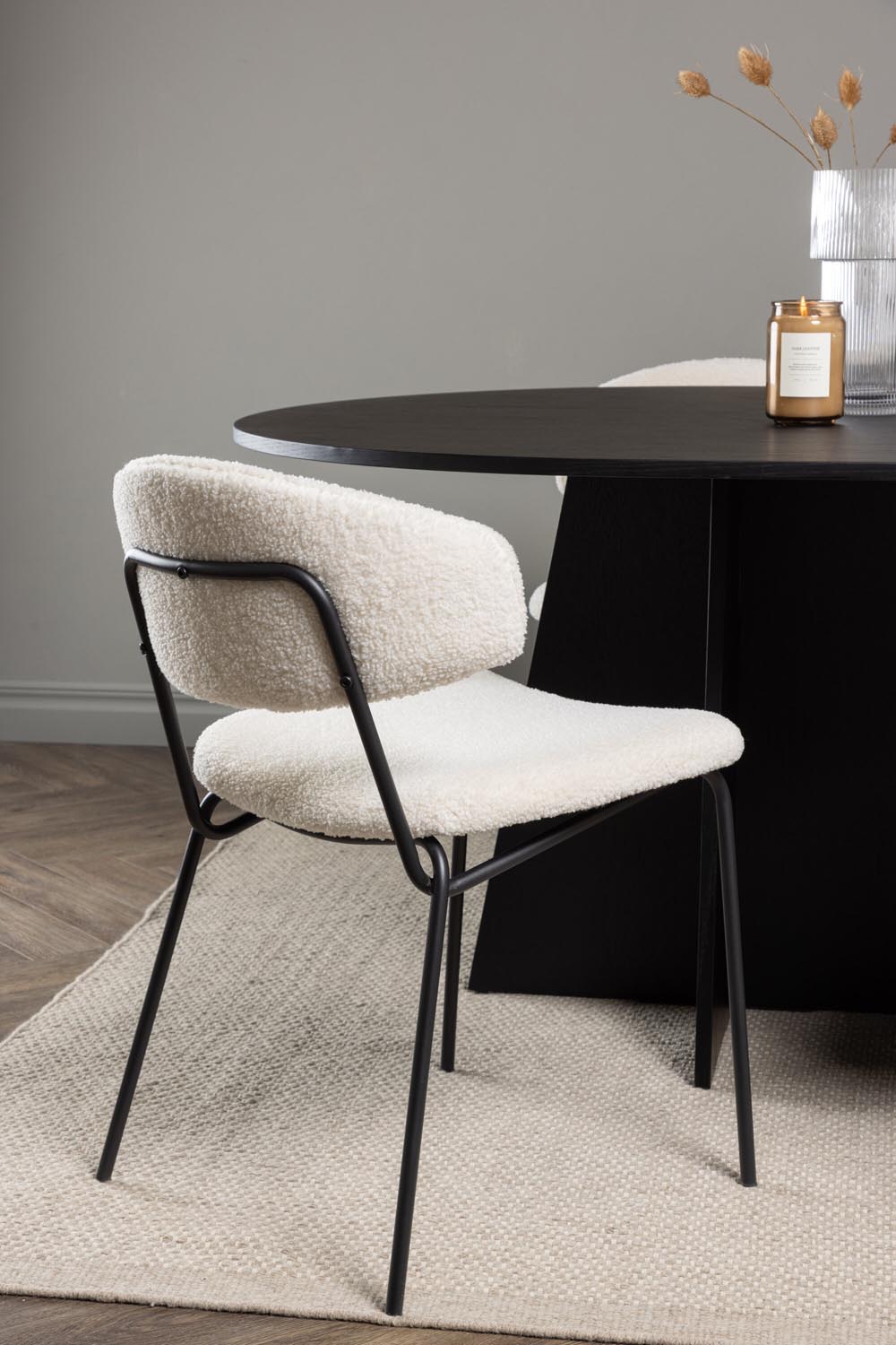Bootcut Esszimmerset + Chico 230cm/6St. in Weiss präsentiert im Onlineshop von KAQTU Design AG. Esszimmerset ist von Venture Home