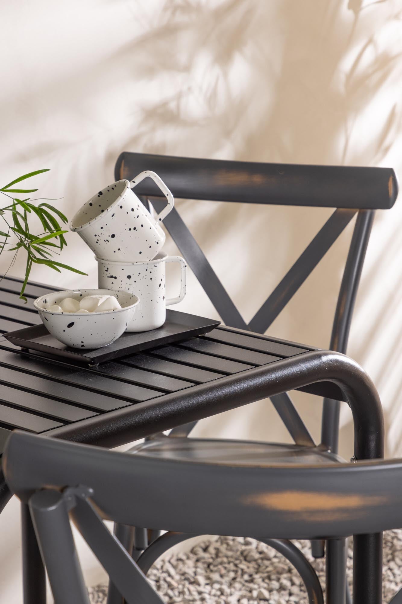 Venture Home Borneo Set: Stilvolles Design für Ihren Aussenbereich.