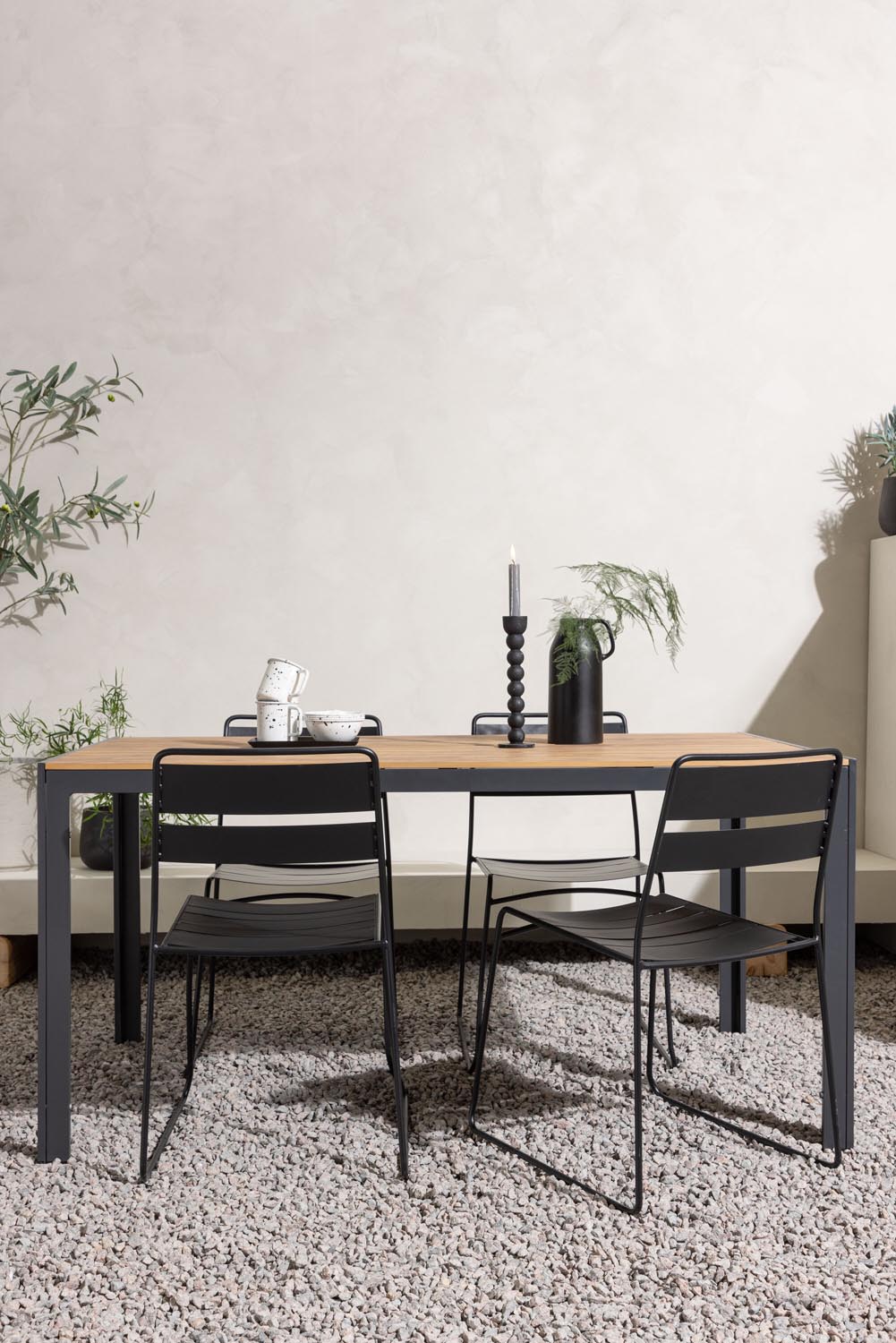 Break Outdoor-Tischset + Lina 150cm/4St. in Schwarz präsentiert im Onlineshop von KAQTU Design AG. Gartentischset ist von Venture Home