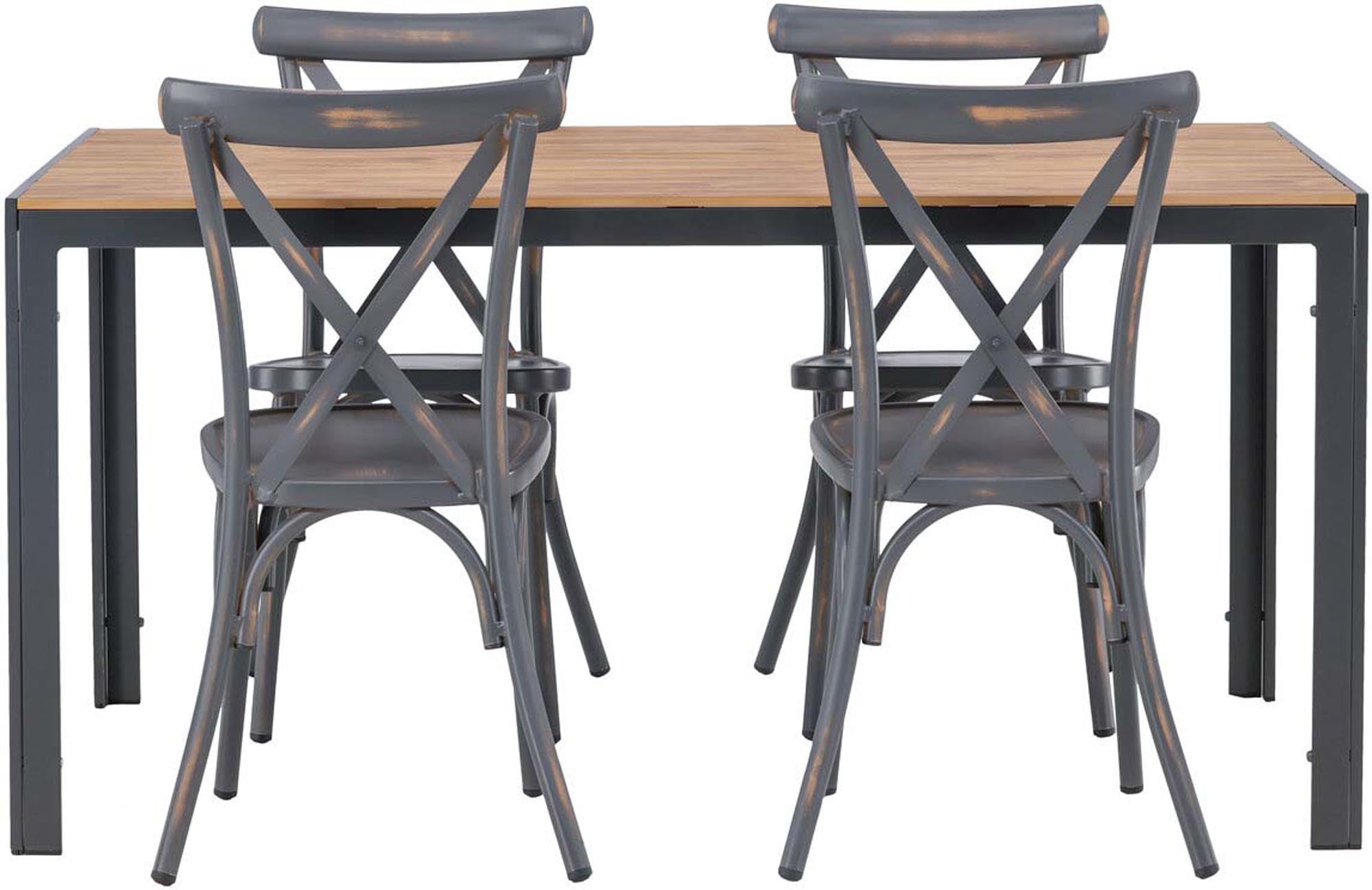 Stilvolles Outdoor-Tischset für gesellige Runden im Freien.