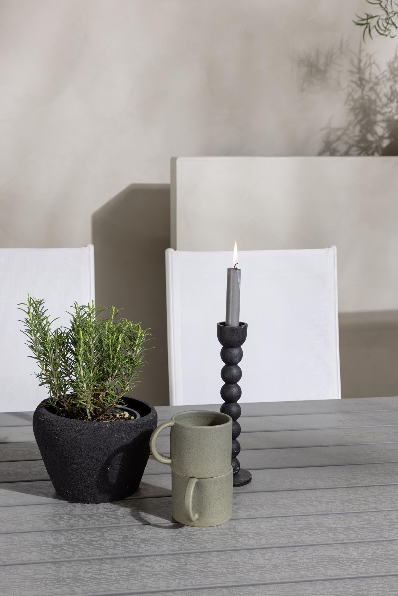 Stilvolles 200cm Tischset für gesellige Outdoor-Momente zu sechst.