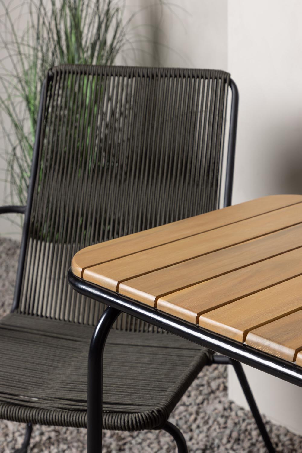 Holmbeck Outdoor-Tischset Bois 70cm/2St. in Schwarz, Dunkelgrau präsentiert im Onlineshop von KAQTU Design AG. Gartentischset ist von Venture Home