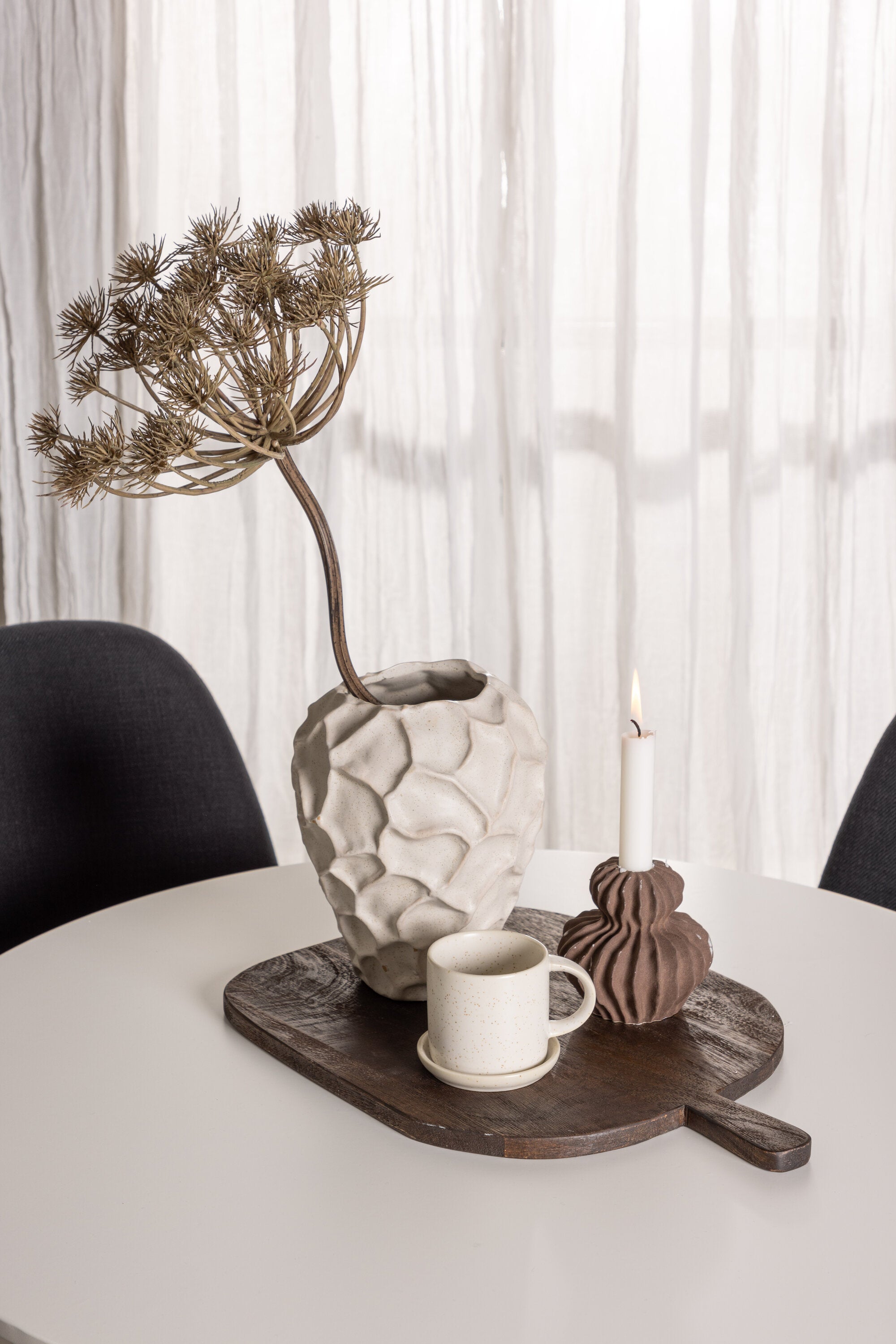 Hamden Esszimmerset + Polar ⌀80cm/4St. in Schwarz präsentiert im Onlineshop von KAQTU Design AG. Esszimmerset ist von Venture Home