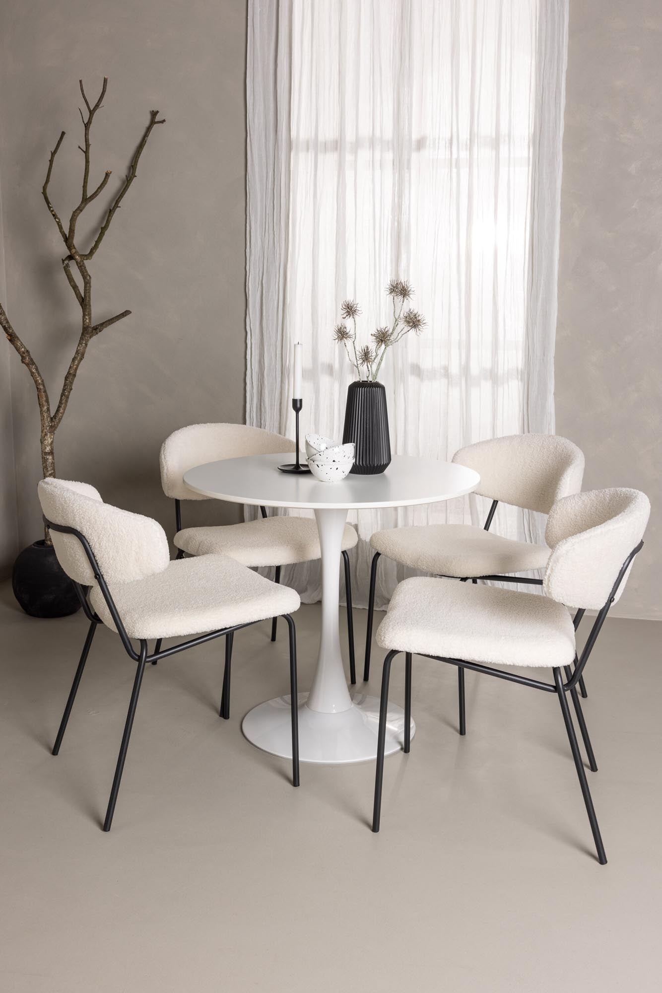 Elegantes Esszimmerset Hamden + Chico für stilvolle Mahlzeiten.