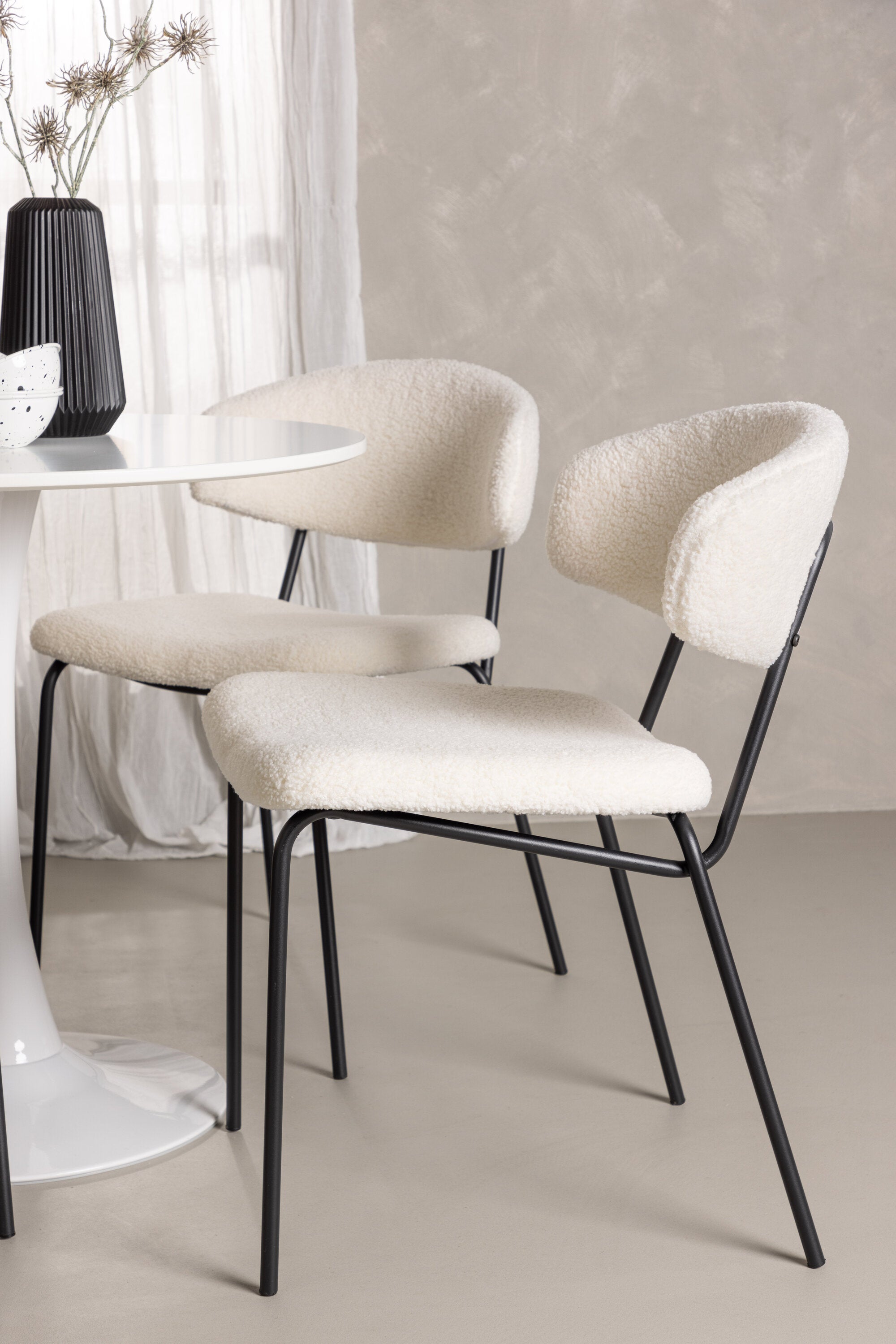 Hamden Esszimmerset + Chico ⌀80cm/4St. in Weiss präsentiert im Onlineshop von KAQTU Design AG. Esszimmerset ist von Venture Home