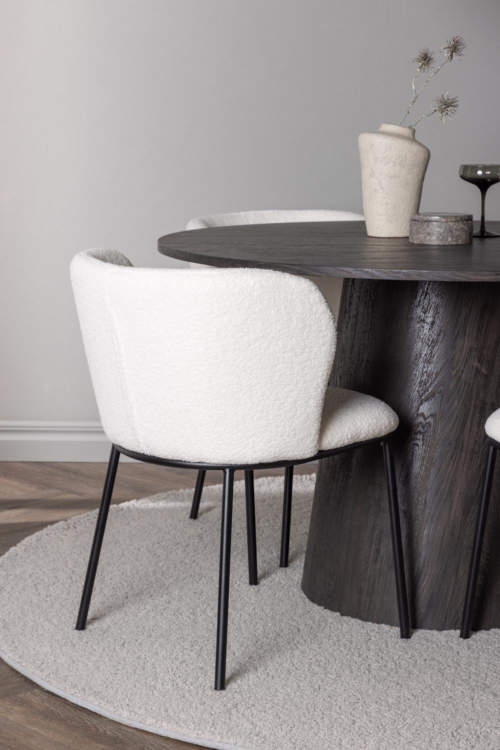 Lanzo Esszimmerset + Edina ⌀120cm/4St. in Braun / Schwarz-Weiss präsentiert im Onlineshop von KAQTU Design AG. Esszimmerset ist von Venture Home