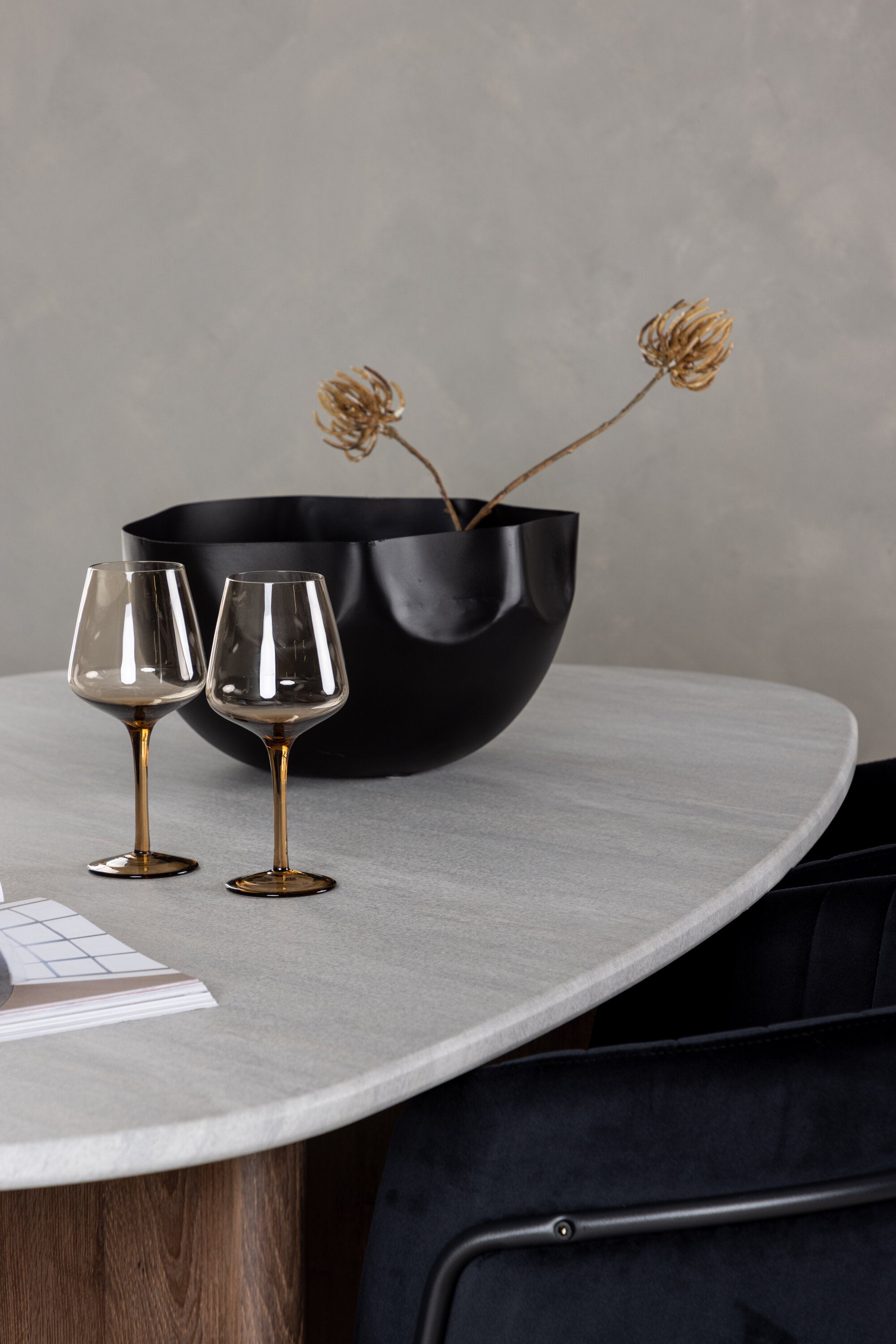 Grönvik Esszimmerset + Selma 180cm/4St. in Schwarz präsentiert im Onlineshop von KAQTU Design AG. Esszimmerset ist von Venture Home