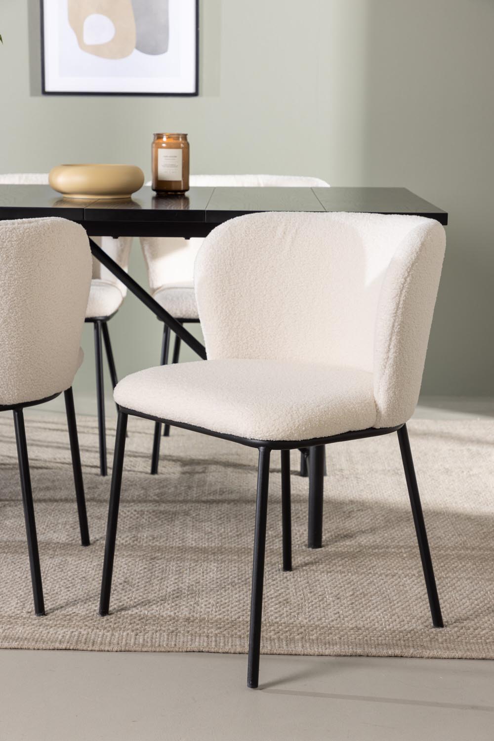 Astrid Esszimmerset + Edina 200cm/6St. in Schwarz-Weiss präsentiert im Onlineshop von KAQTU Design AG. Esszimmerset ist von Venture Home