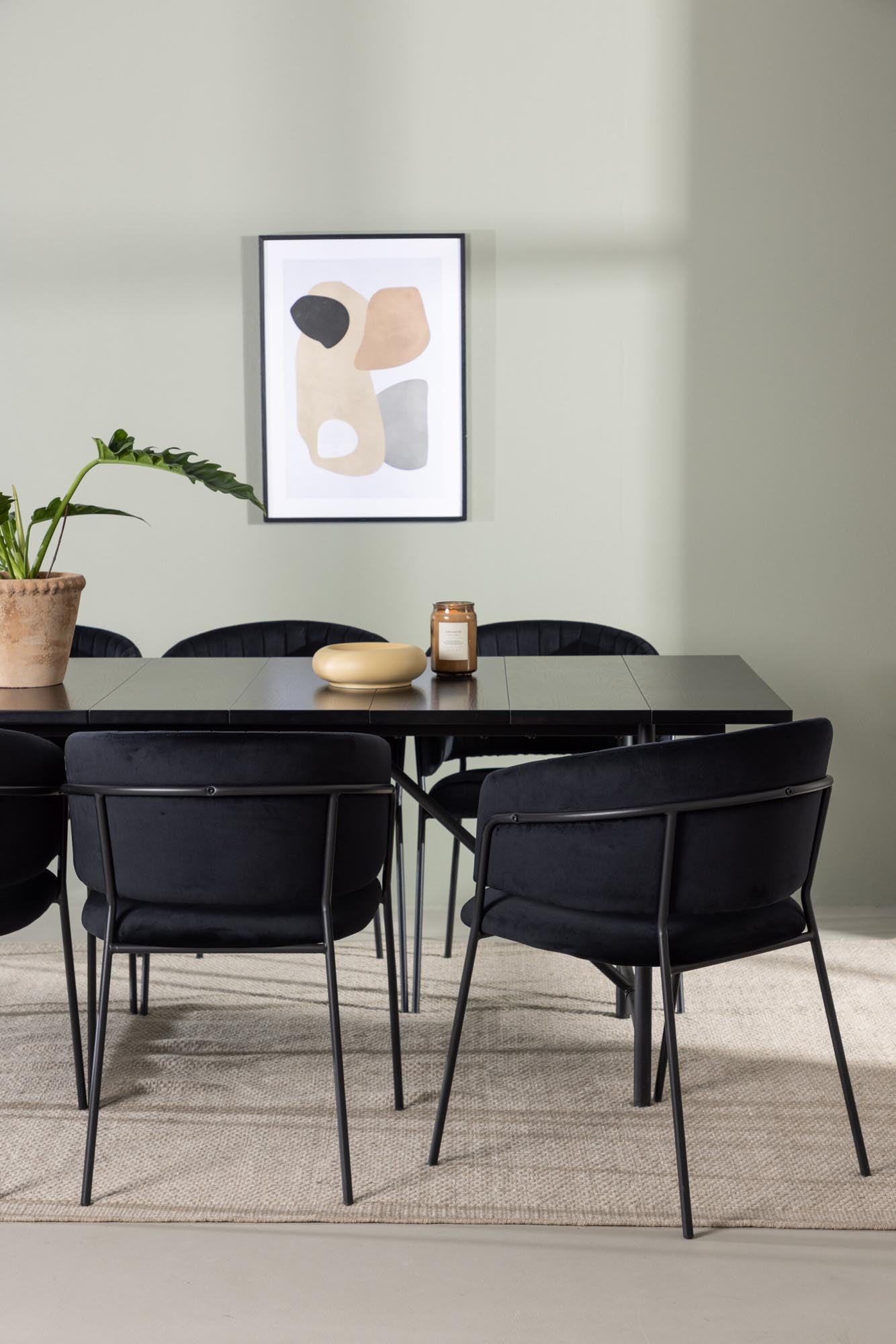 Stilvolles Astrid Esszimmerset mit 6 Selma Stühlen, 200cm, von Venture.