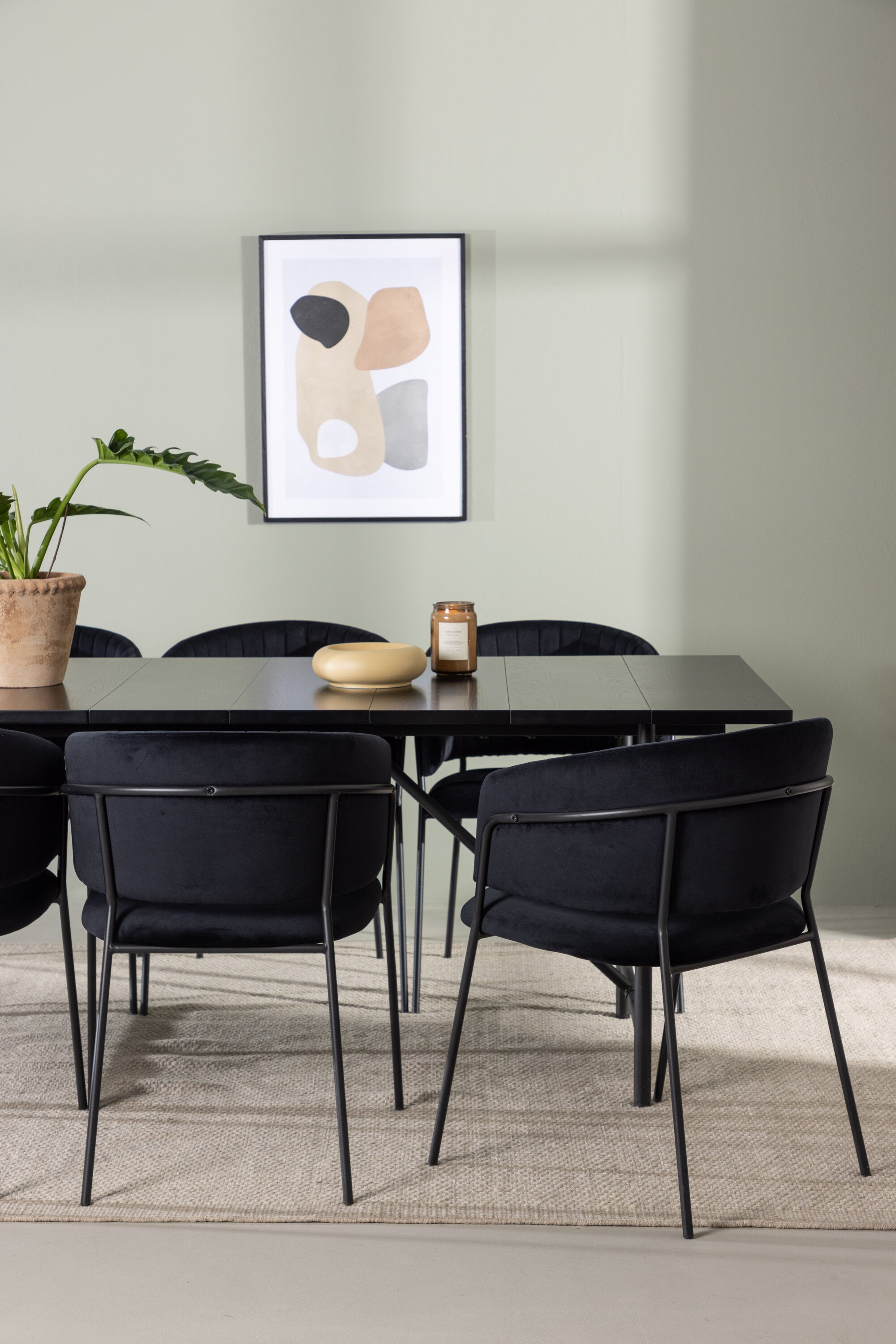 Astrid Esszimmerset + Selma 200cm/6St. in Schwarz präsentiert im Onlineshop von KAQTU Design AG. Esszimmerset ist von Venture Home