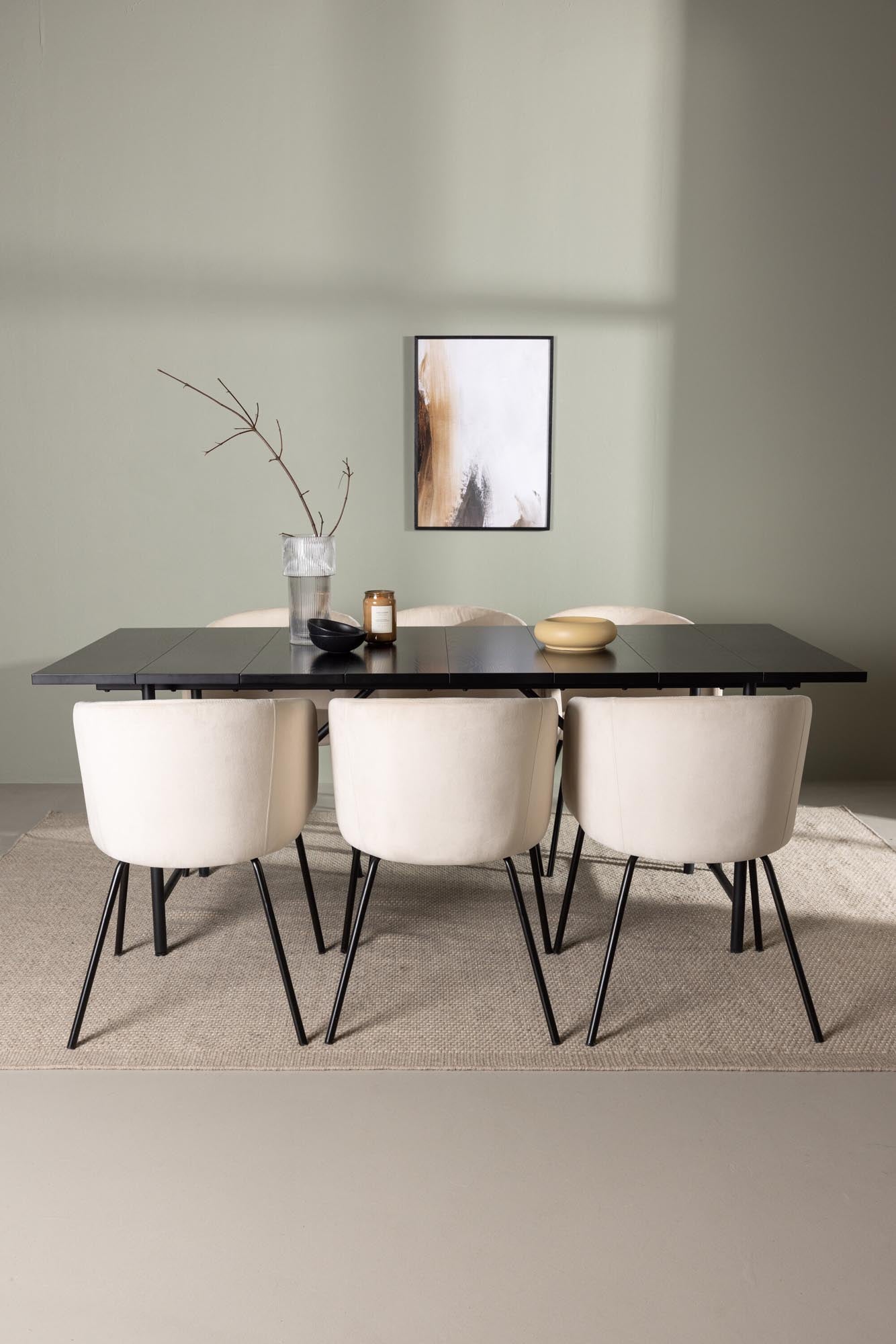 Elegantes Esszimmerset Astrid + Berit: Stilvoll und geräumig.