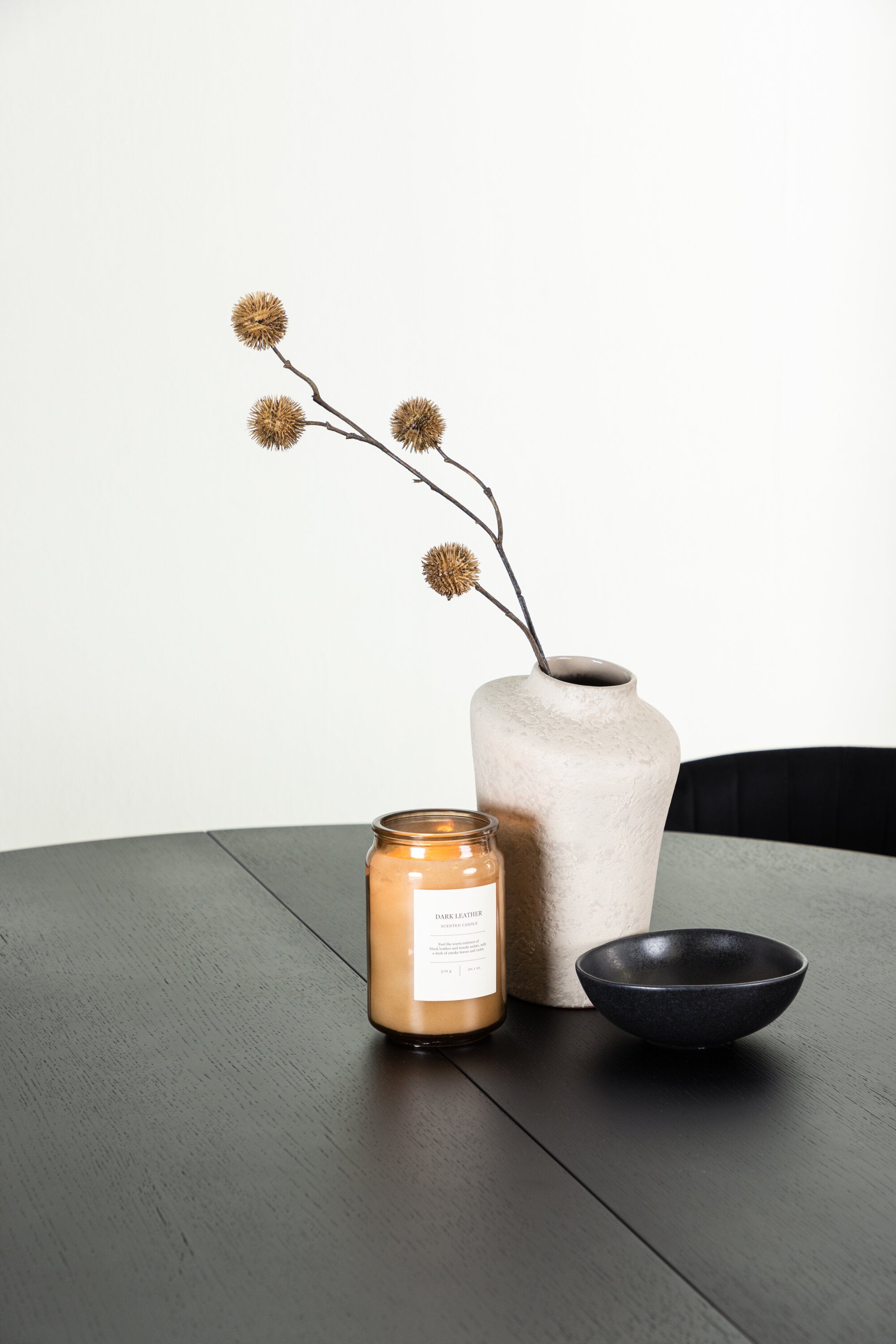 Matilda Esszimmerset + Selma ⌀130cm/4St. in Schwarz präsentiert im Onlineshop von KAQTU Design AG. Esszimmerset ist von Venture Home