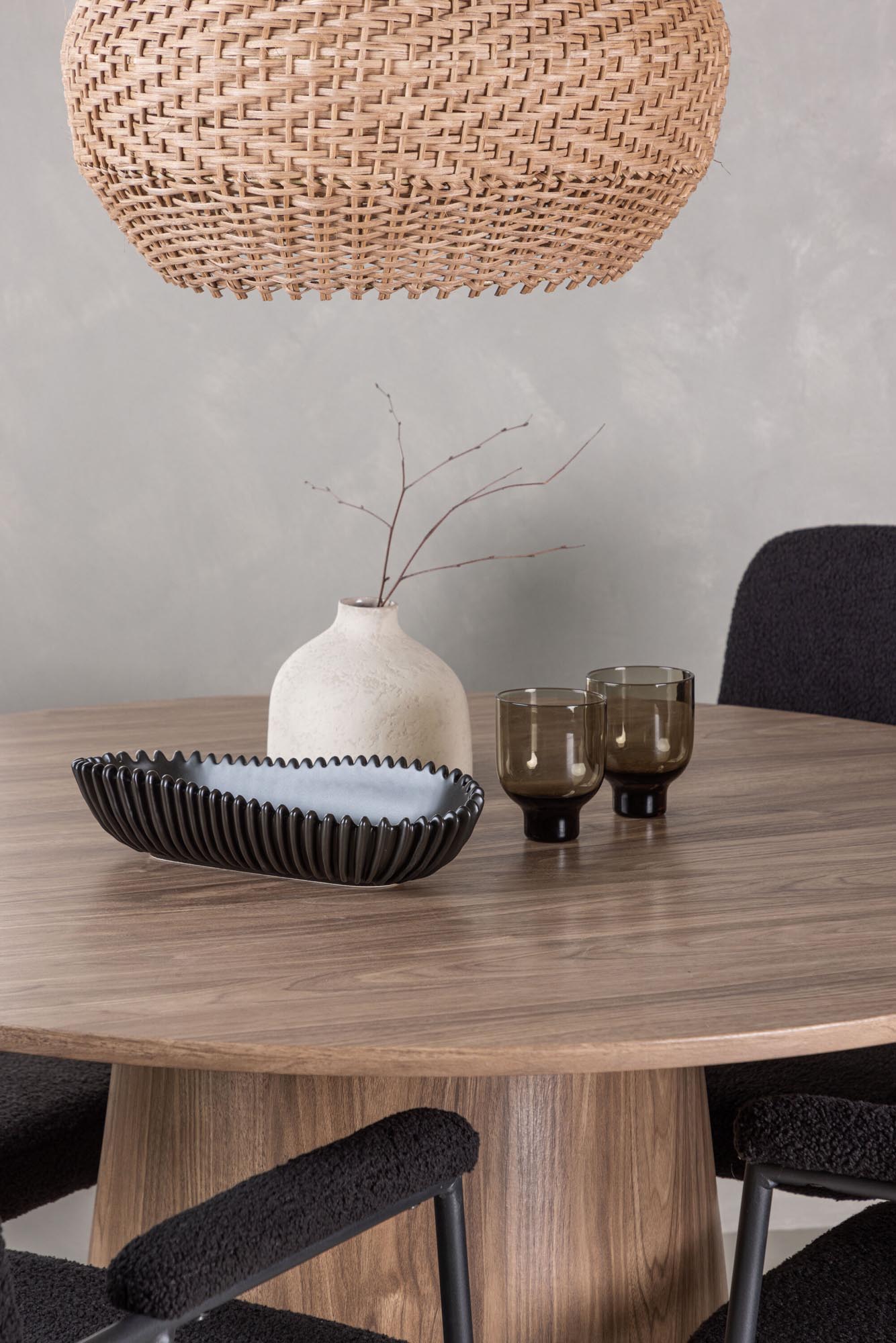 Stilvolles Lanzo Set: Skandinavische Eleganz für Ihr Zuhause.