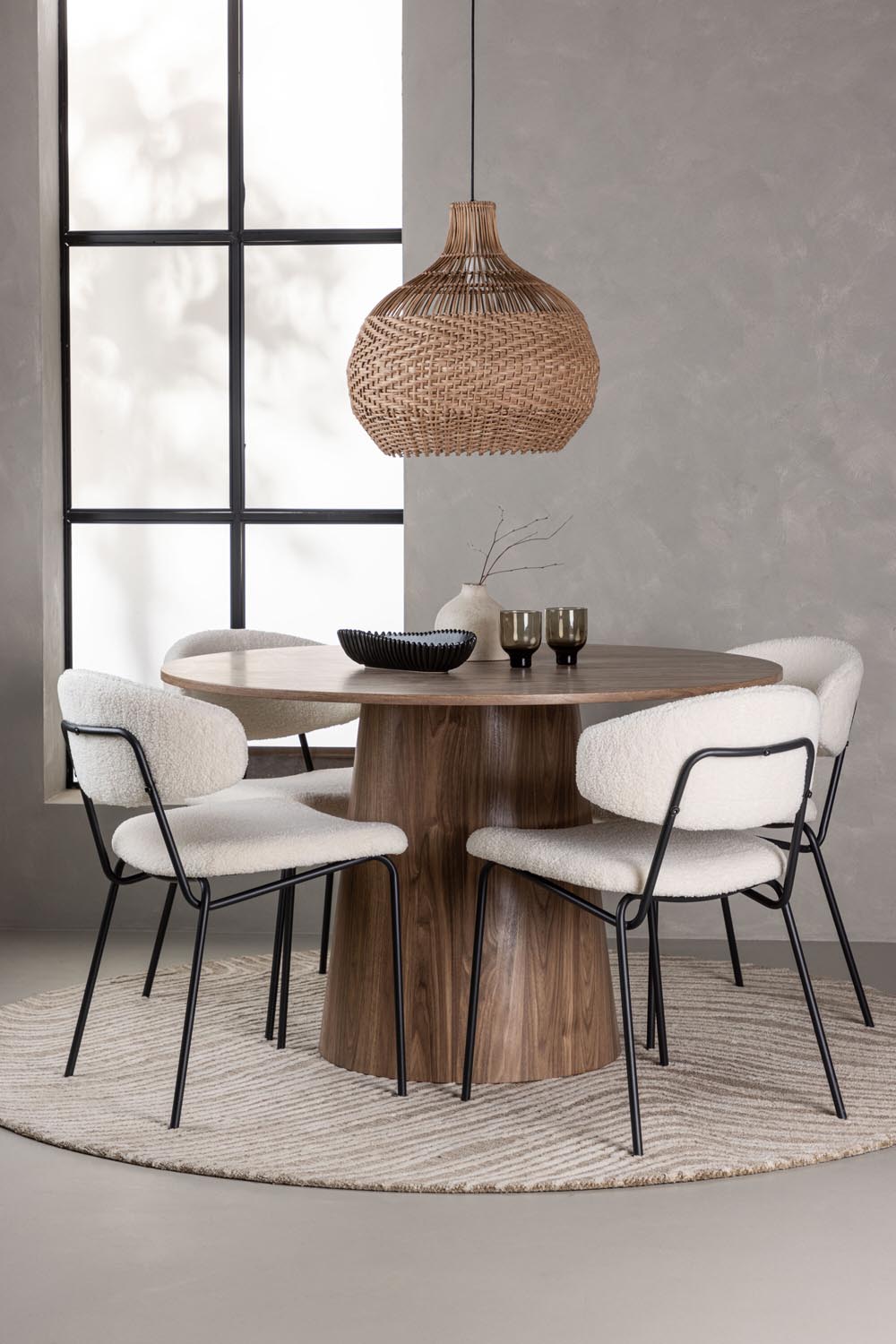 Lanzo Esszimmerset + Chico ⌀120cm/4St. in Natur / Weiss präsentiert im Onlineshop von KAQTU Design AG. Esszimmerset ist von Venture Home