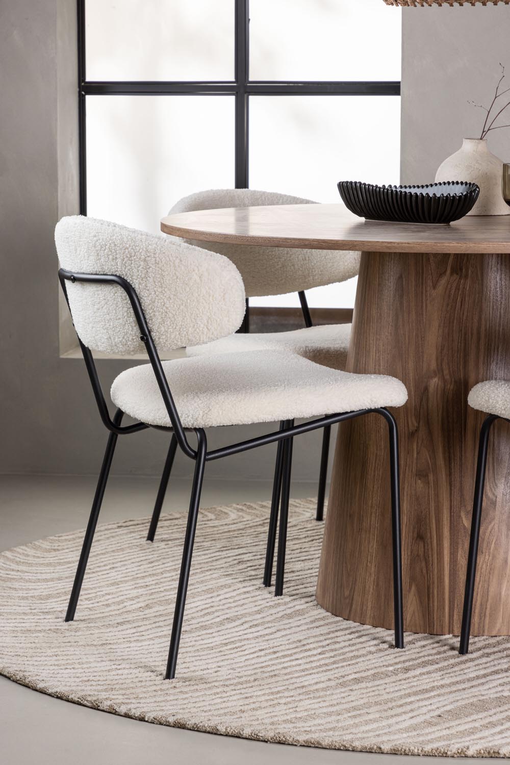 Lanzo Esszimmerset + Chico ⌀120cm/4St. in Natur / Weiss präsentiert im Onlineshop von KAQTU Design AG. Esszimmerset ist von Venture Home