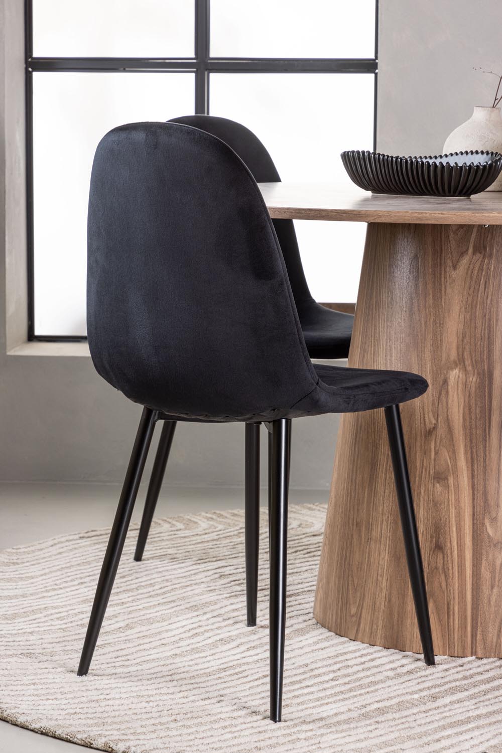 Lanzo Esszimmerset + Polar ⌀120cm/4St. in Natur / Schwarz präsentiert im Onlineshop von KAQTU Design AG. Esszimmerset ist von Venture Home