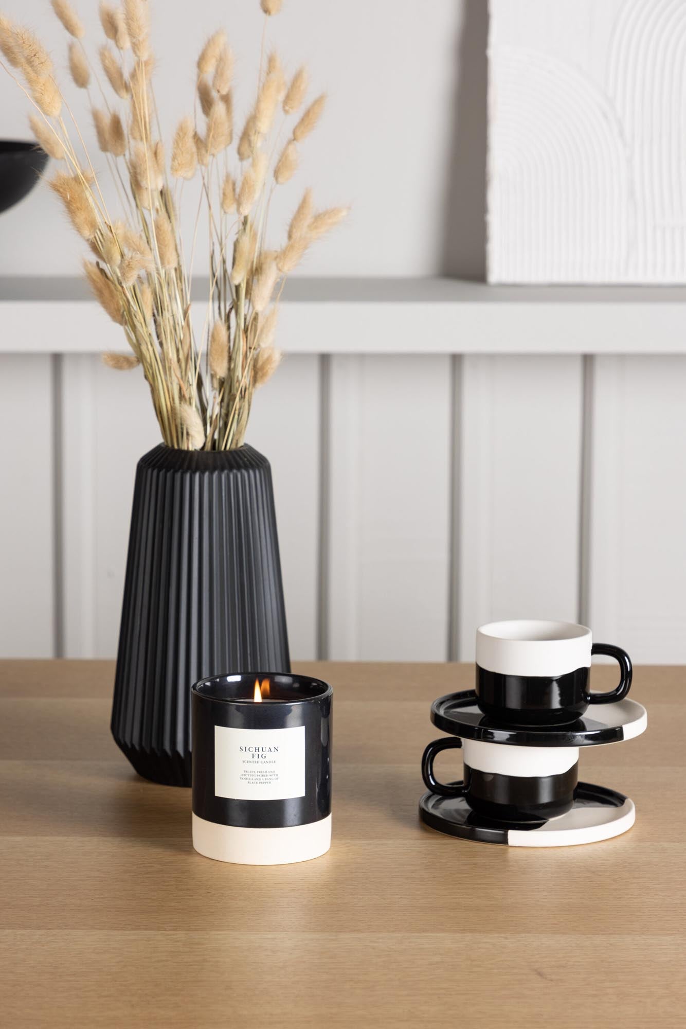 Leo Esszimmerset + Polar 100cm/4St. in Schwarz präsentiert im Onlineshop von KAQTU Design AG. Esszimmerset ist von Venture Home