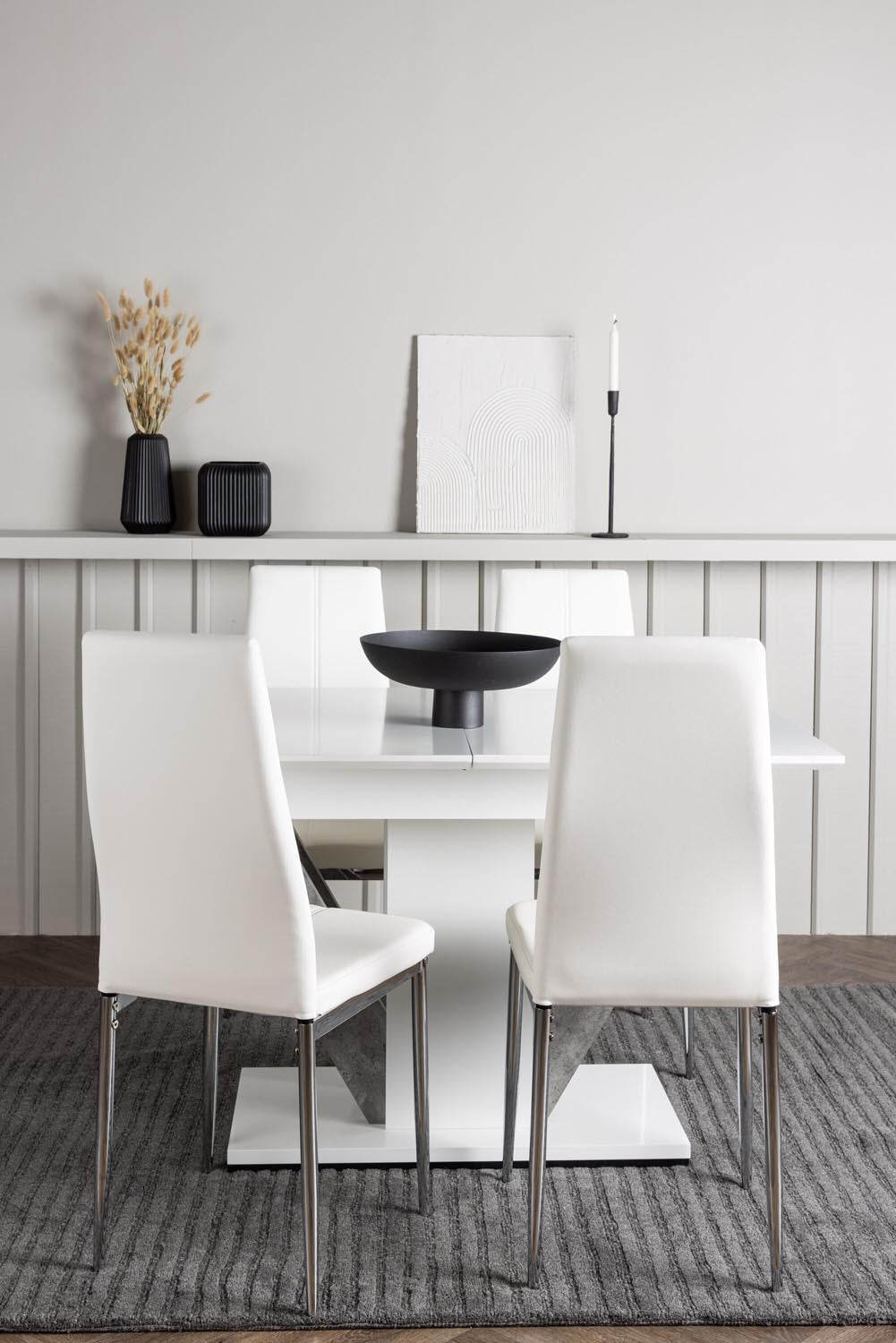 Disa Esszimmerset ausziehbar + Pastill 120cm/4St. in Silber Weiss präsentiert im Onlineshop von KAQTU Design AG. Esszimmerset ist von Venture Home
