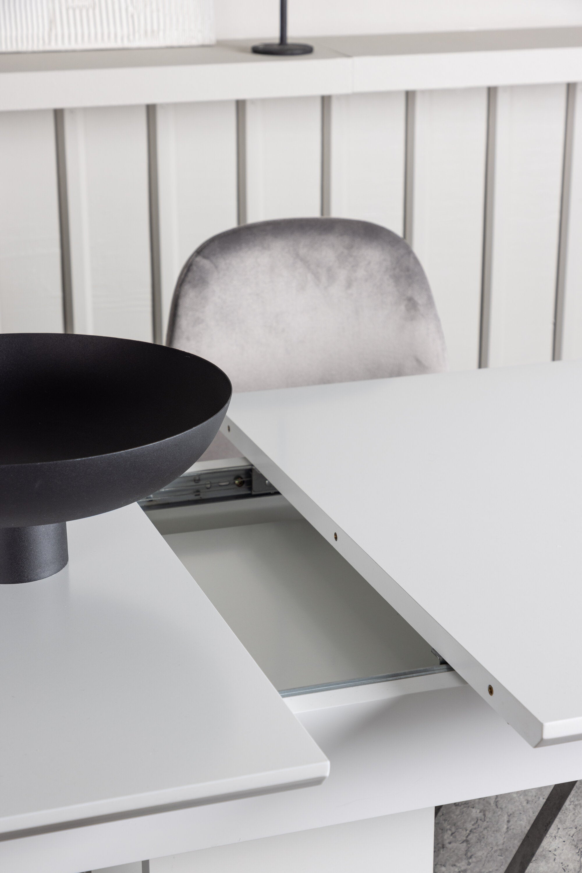 Disa Esszimmerset ausziehbar + Eva 120cm/4St. in Hellgrau, Silber präsentiert im Onlineshop von KAQTU Design AG. Esszimmerset ist von Venture Home