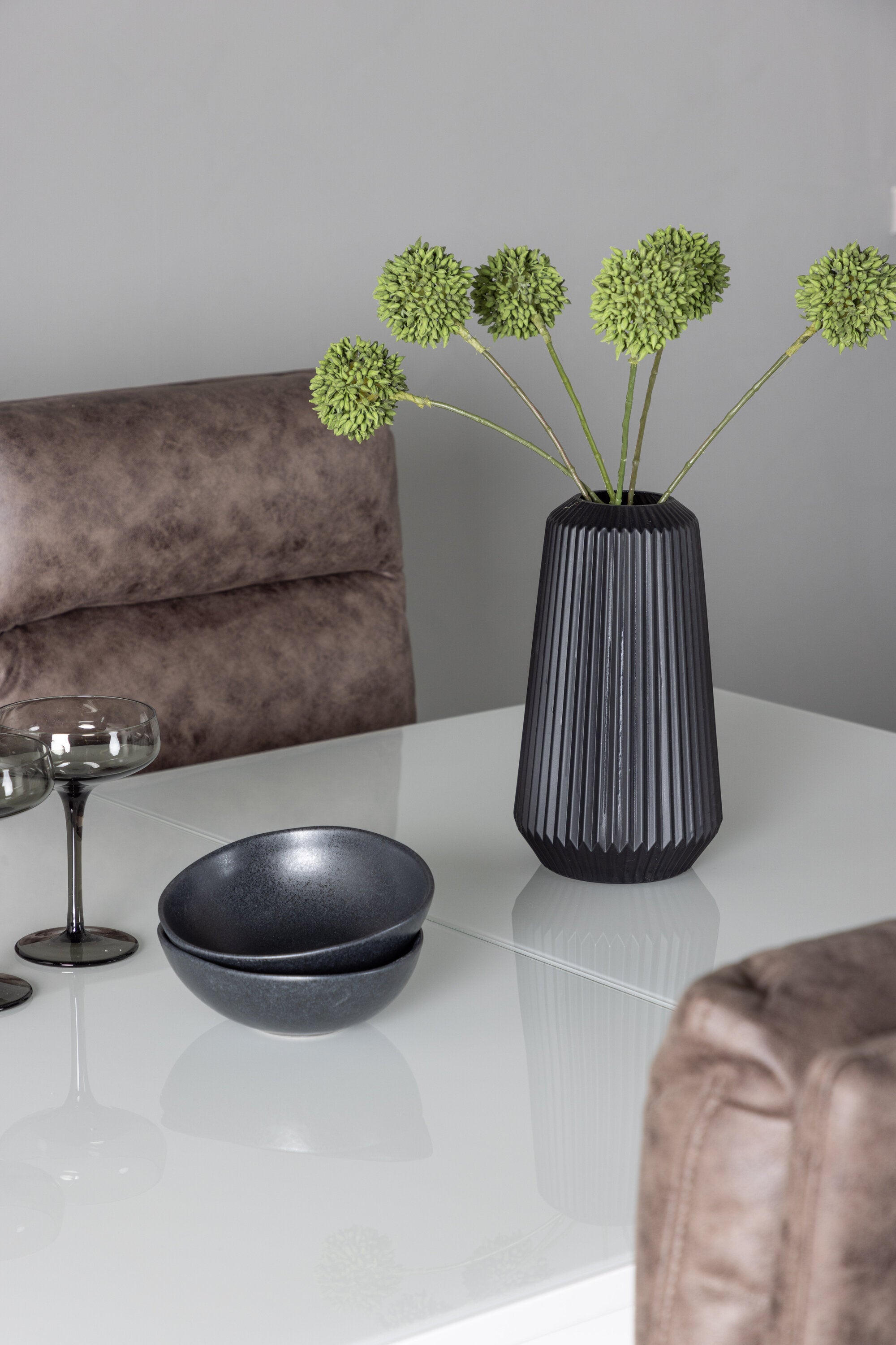 Pluto Esszimmerset ausziehbar + Zizo 120cm/4St. in Schwarz Braun präsentiert im Onlineshop von KAQTU Design AG. Esszimmerset ist von Venture Home