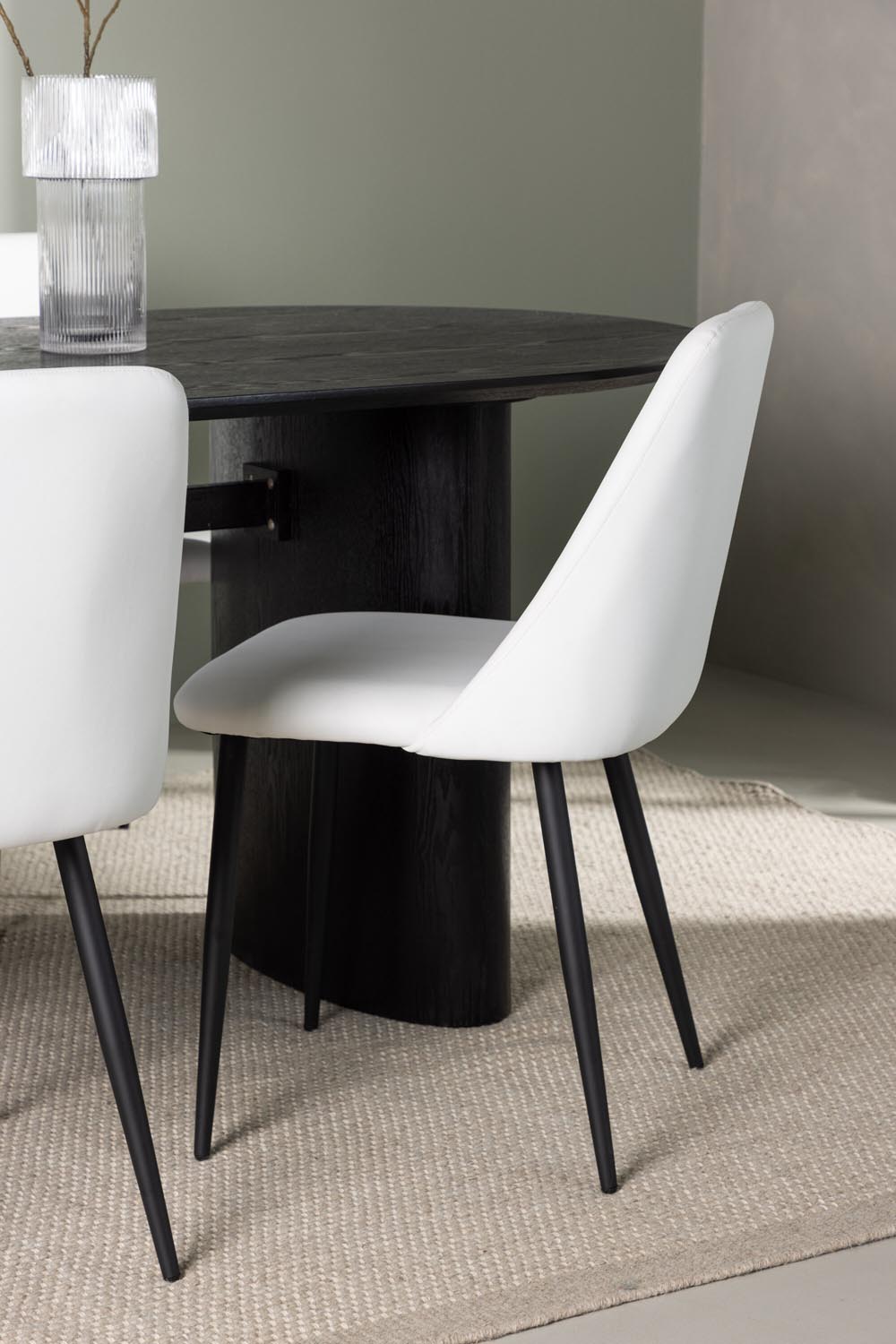 Isolde Esszimmerset + Night 180cm/4St. in Schwarz-Weiss präsentiert im Onlineshop von KAQTU Design AG. Esszimmerset ist von Venture Home