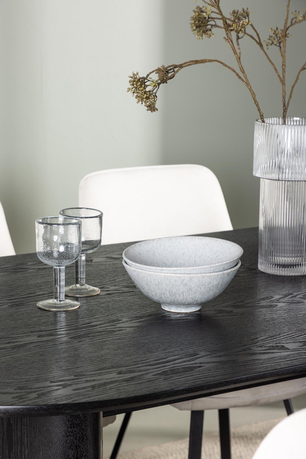 Isolde Esszimmerset + Rosie 180cm/4St. in Beige / Schwarz präsentiert im Onlineshop von KAQTU Design AG. Esszimmerset ist von Venture Home