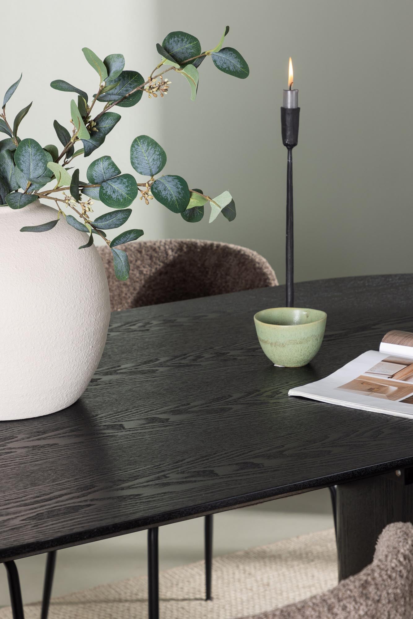 Elegantes Isolde Set: Zeitlose Ästhetik für Ihr Esszimmer.