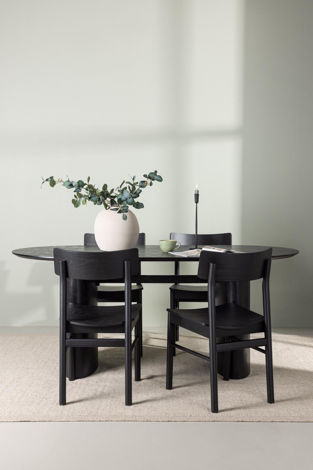 Isolde Esszimmerset + Montros 180cm/4St.: Rustikales Birkenholz-Set für gesellige Abende. Stilvolle Ergonomie und pflegeleichte Materialien.