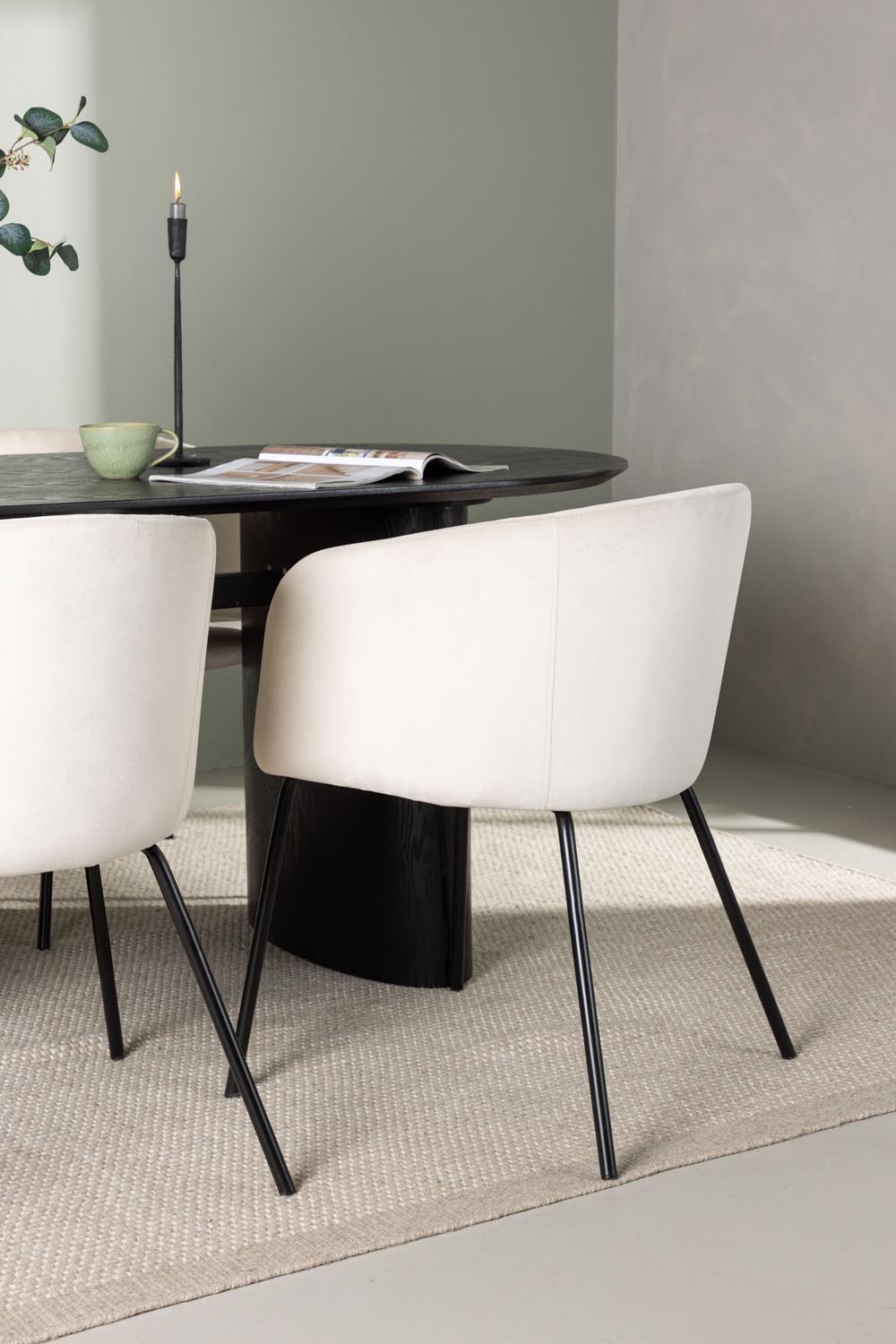 Isolde Esszimmerset + Berit 180cm/4St. in Beige, Schwarz präsentiert im Onlineshop von KAQTU Design AG. Esszimmerset ist von Venture Home