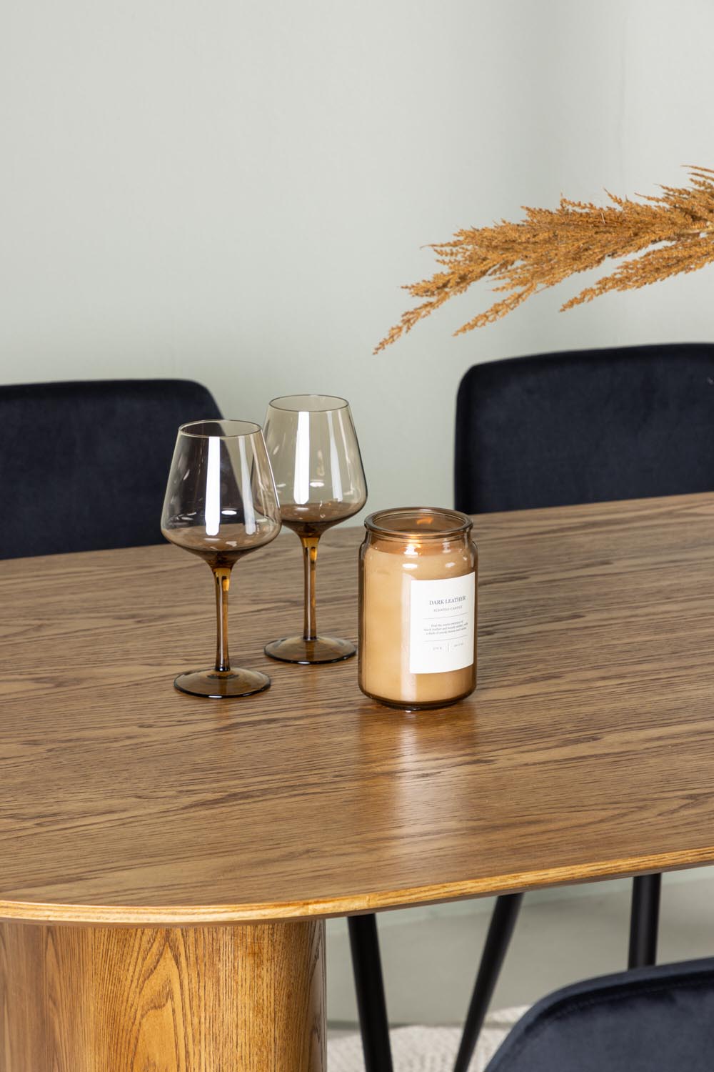 Isolde Esszimmerset + Night 180cm/4St. in Natur / Schwarz präsentiert im Onlineshop von KAQTU Design AG. Esszimmerset ist von Venture Home