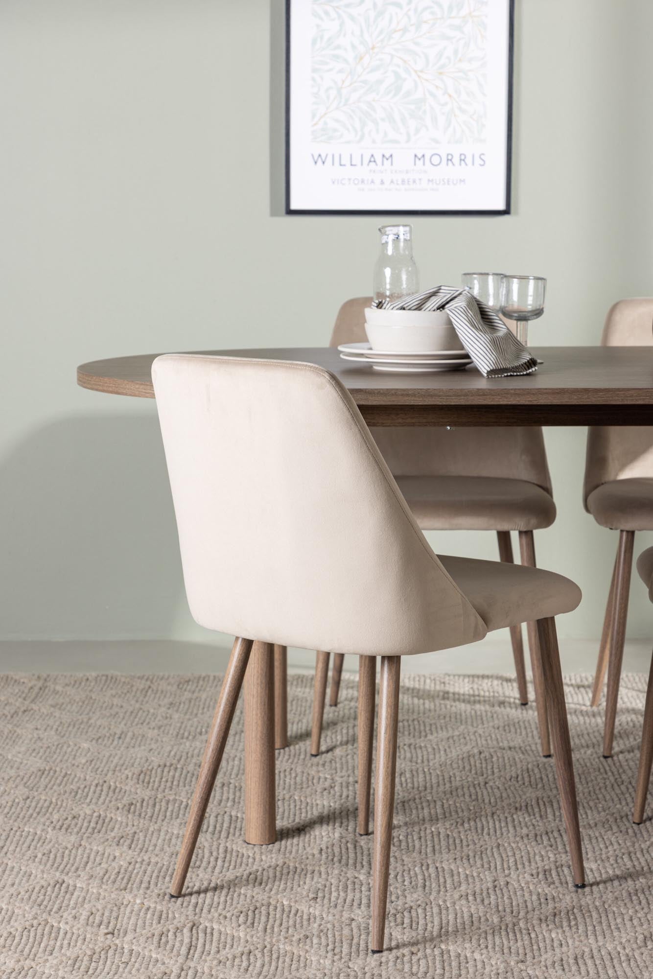 Stilvolles Andy Esszimmerset 180 cm mit 4 luxuriösen Stühlen aus der Night-Serie von Venture Home. Perfekt für ein modernes Zuhause.