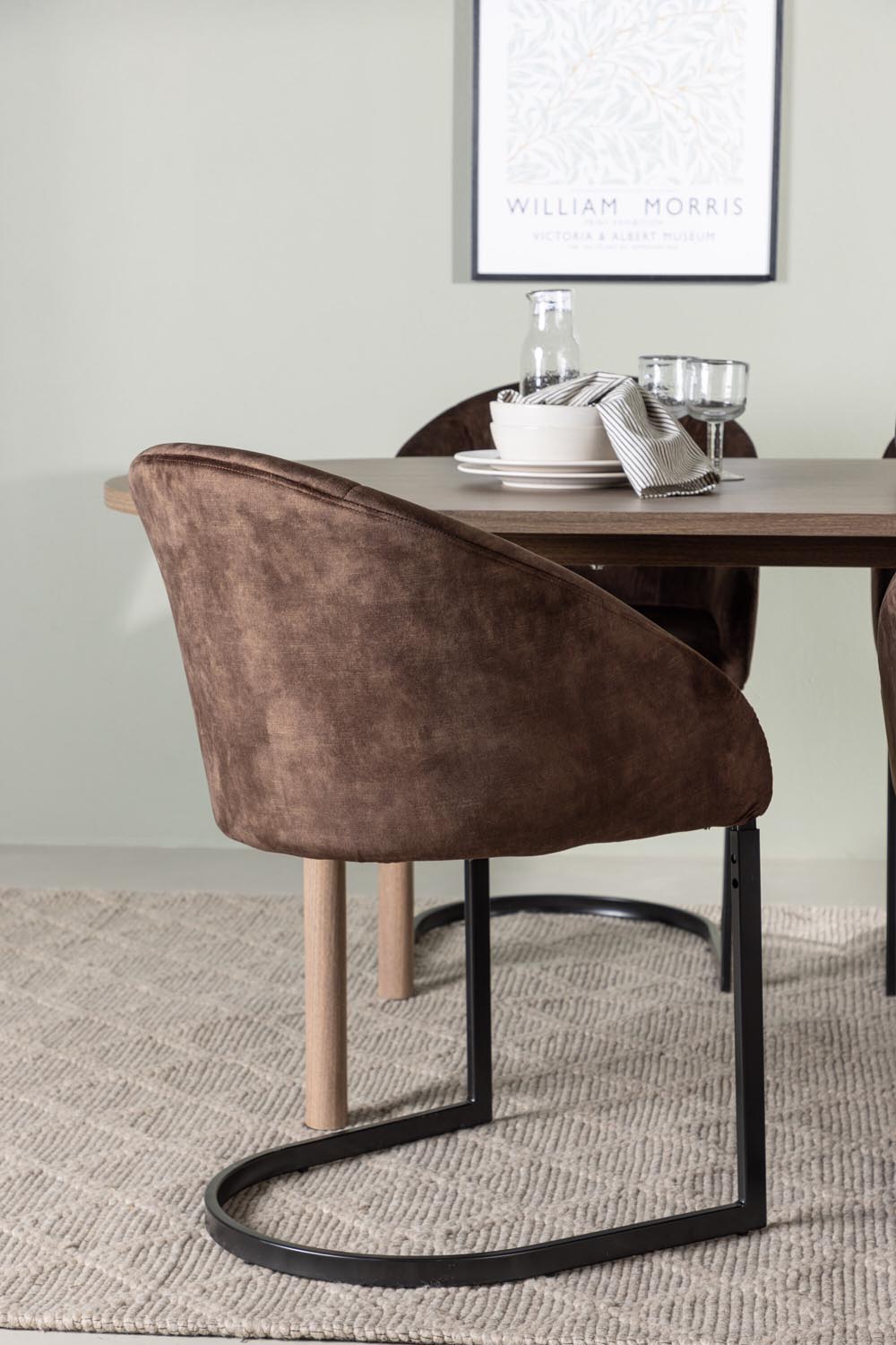 Andy Esszimmerset + Evening 180cm/4St. in Schwarz Braun präsentiert im Onlineshop von KAQTU Design AG. Esszimmerset ist von Venture Home