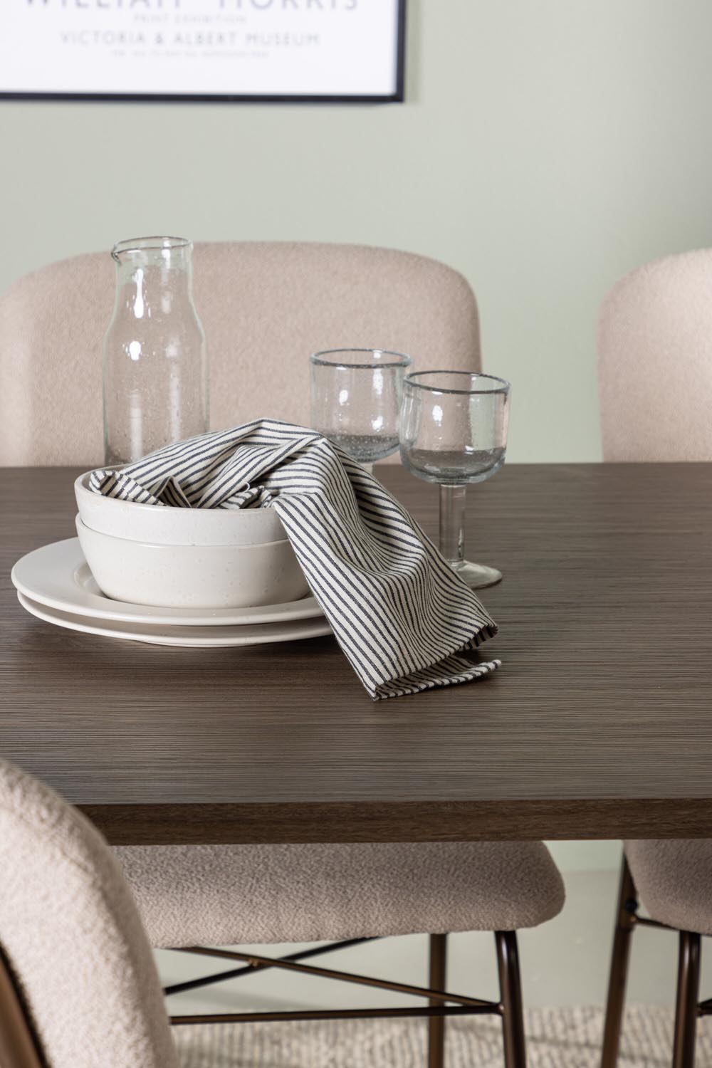 Andy Esszimmerset + Seda 180cm/4St. in Beige, Braun präsentiert im Onlineshop von KAQTU Design AG. Esszimmerset ist von Venture Home