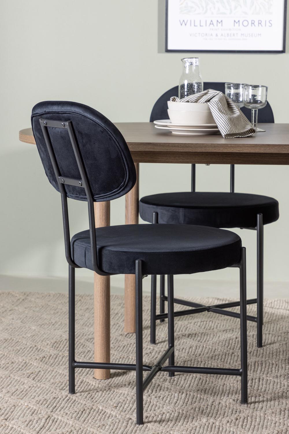 Andy Esszimmerset + Stella 180cm/4St. in Schwarz präsentiert im Onlineshop von KAQTU Design AG. Esszimmerset ist von Venture Home