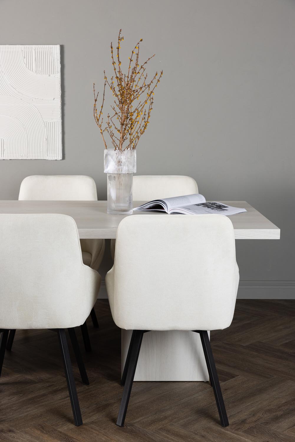Olga Esszimmerset + Rosie 200cm/6St. in Beige, Schwarz präsentiert im Onlineshop von KAQTU Design AG. Esszimmerset ist von Venture Home
