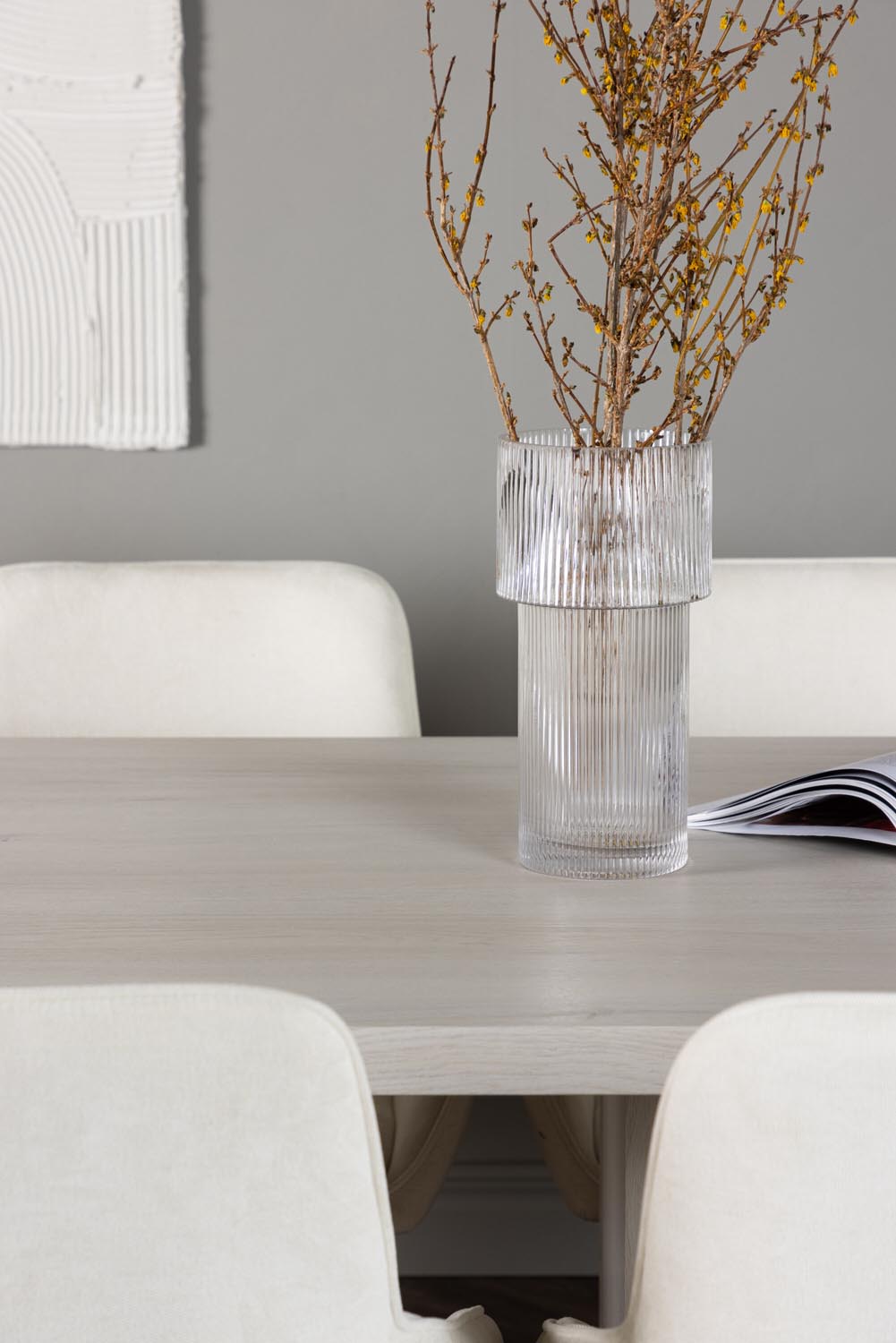 Olga Esszimmerset + Rosie 200cm/6St. in Beige, Schwarz präsentiert im Onlineshop von KAQTU Design AG. Esszimmerset ist von Venture Home