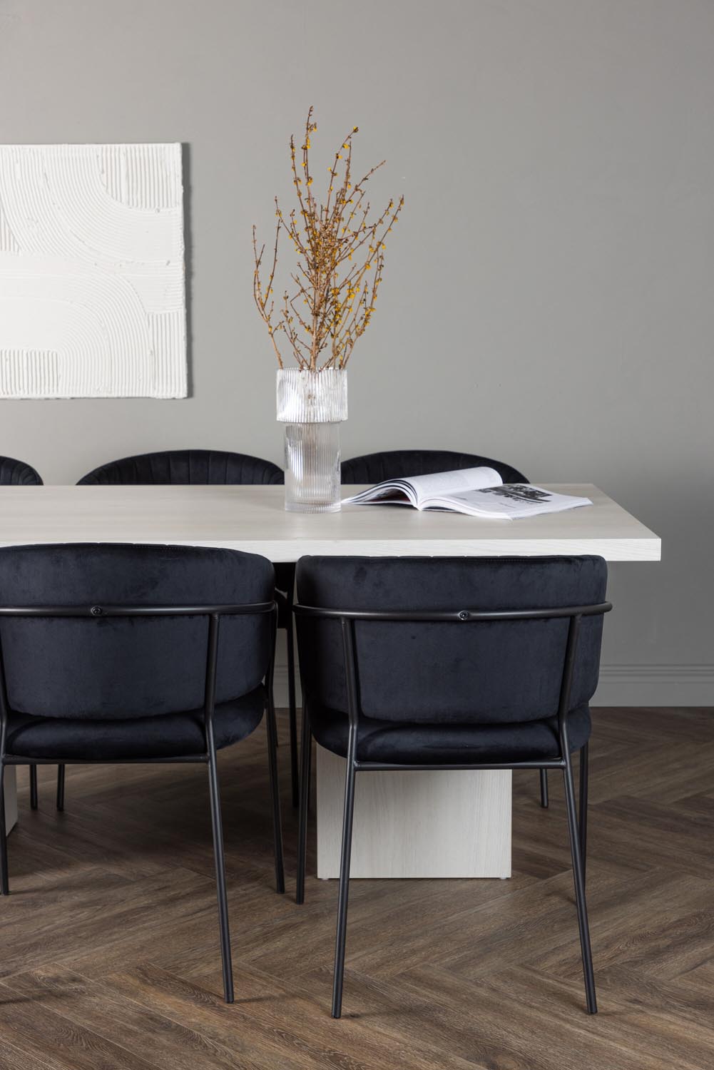 Olga Esszimmerset + Selma 200cm/6St. in Schwarz präsentiert im Onlineshop von KAQTU Design AG. Esszimmerset ist von Venture Home